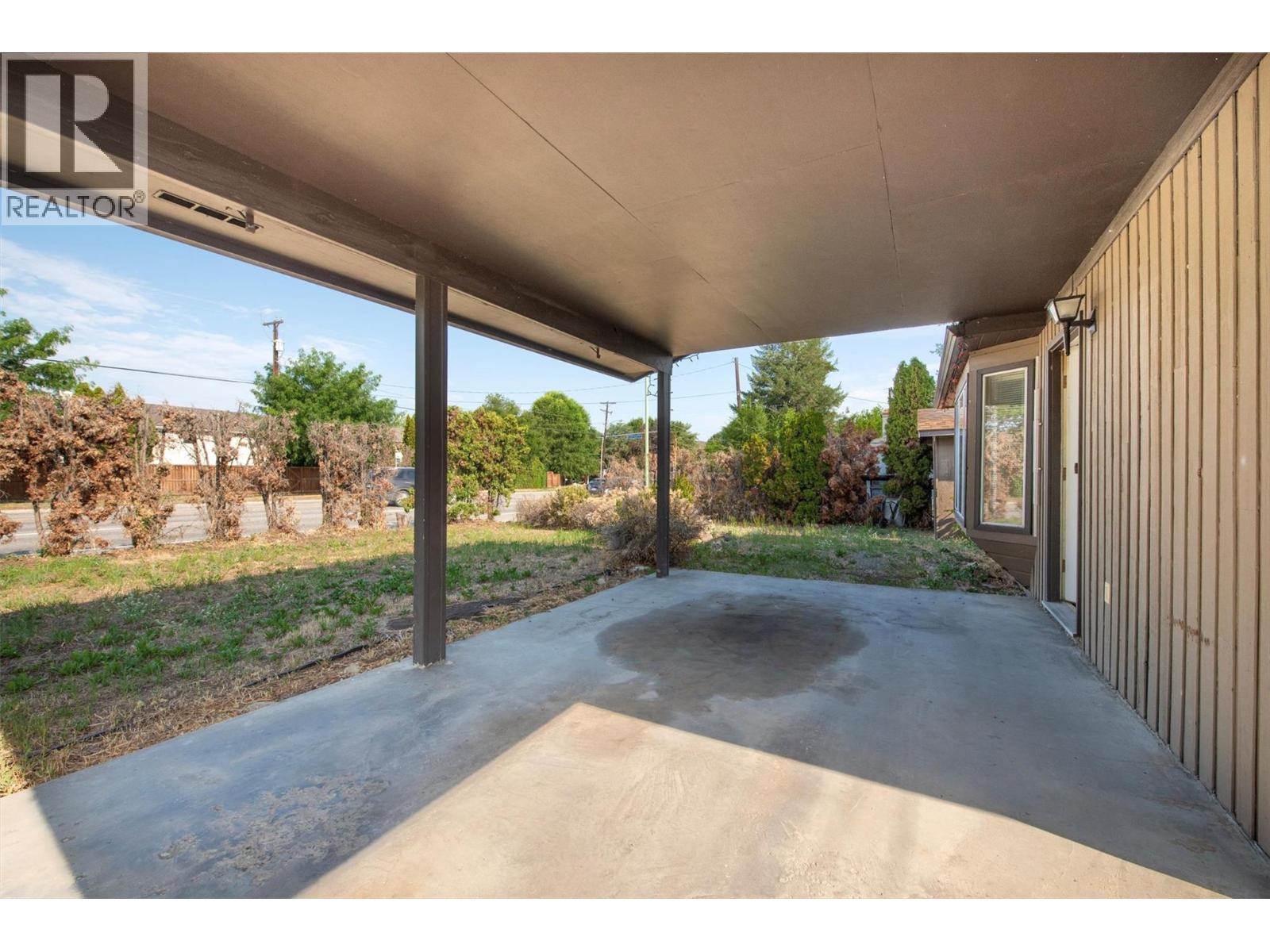 1220 Ladner Road Kelowna Photo 17