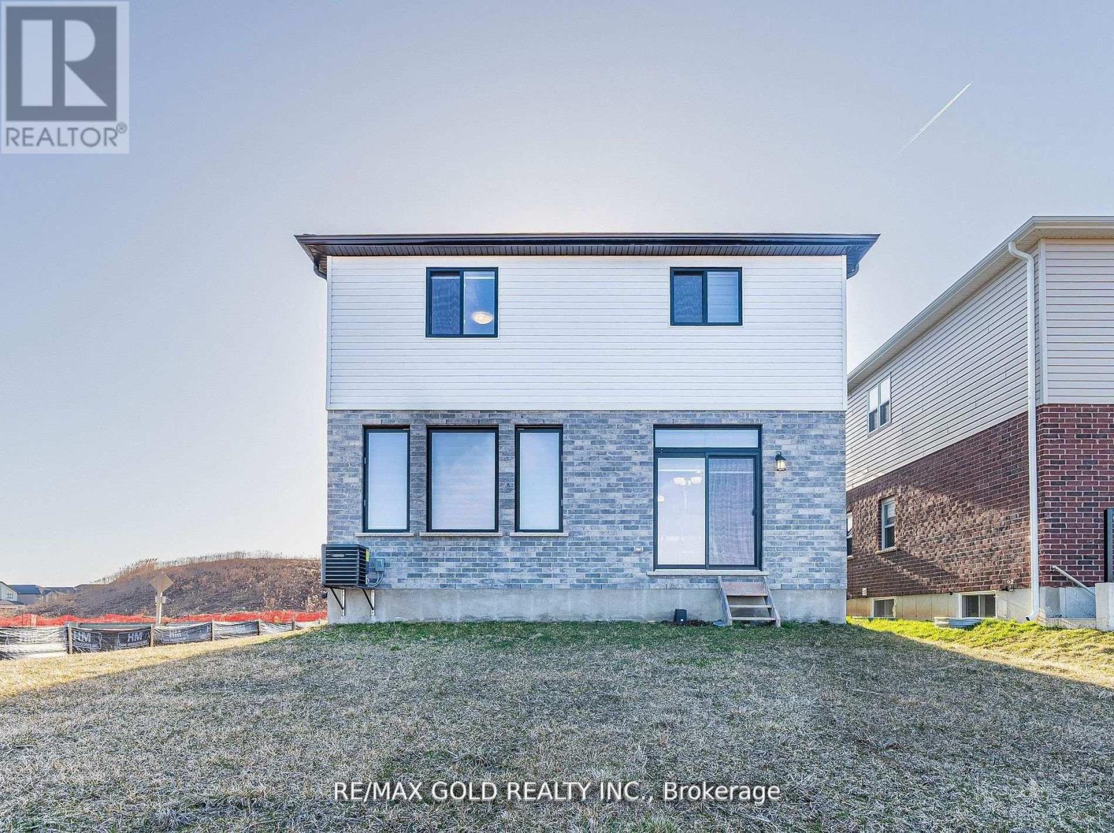 3738 Stewart Avenue, London South, Ontario  N6L 0J1 - Photo 16 - X12327200