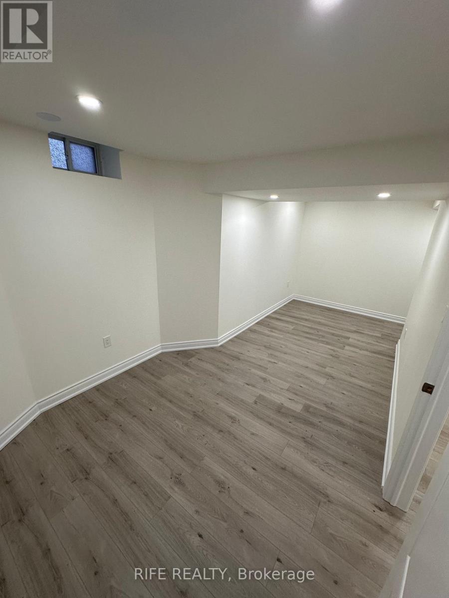 Lower 13 Charles Vogel Drive, Markham, Ontario  L3R 0K6 - Photo 4 - N12327292