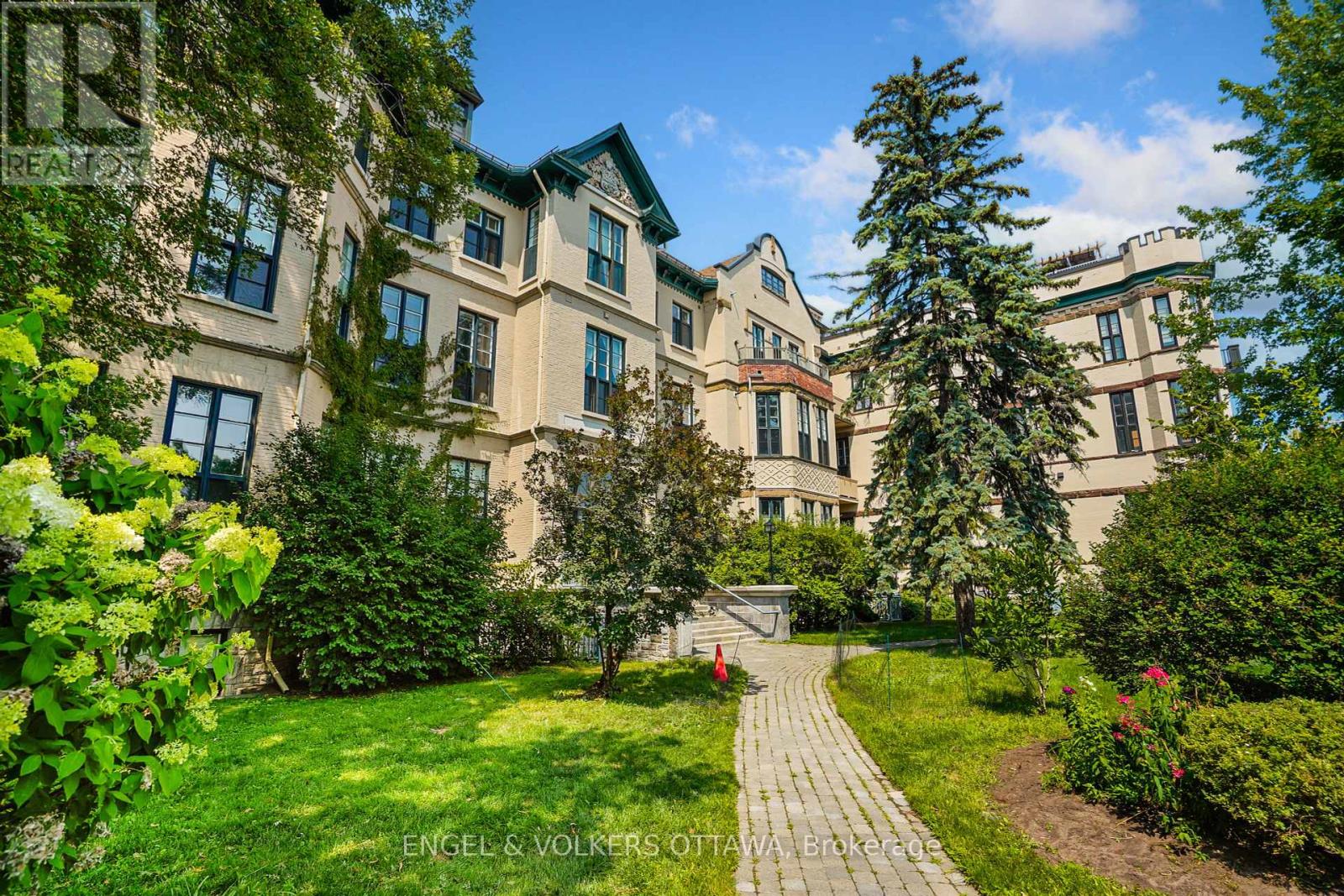 206 - 589 RIDEAU STREET, Ottawa, Ontario