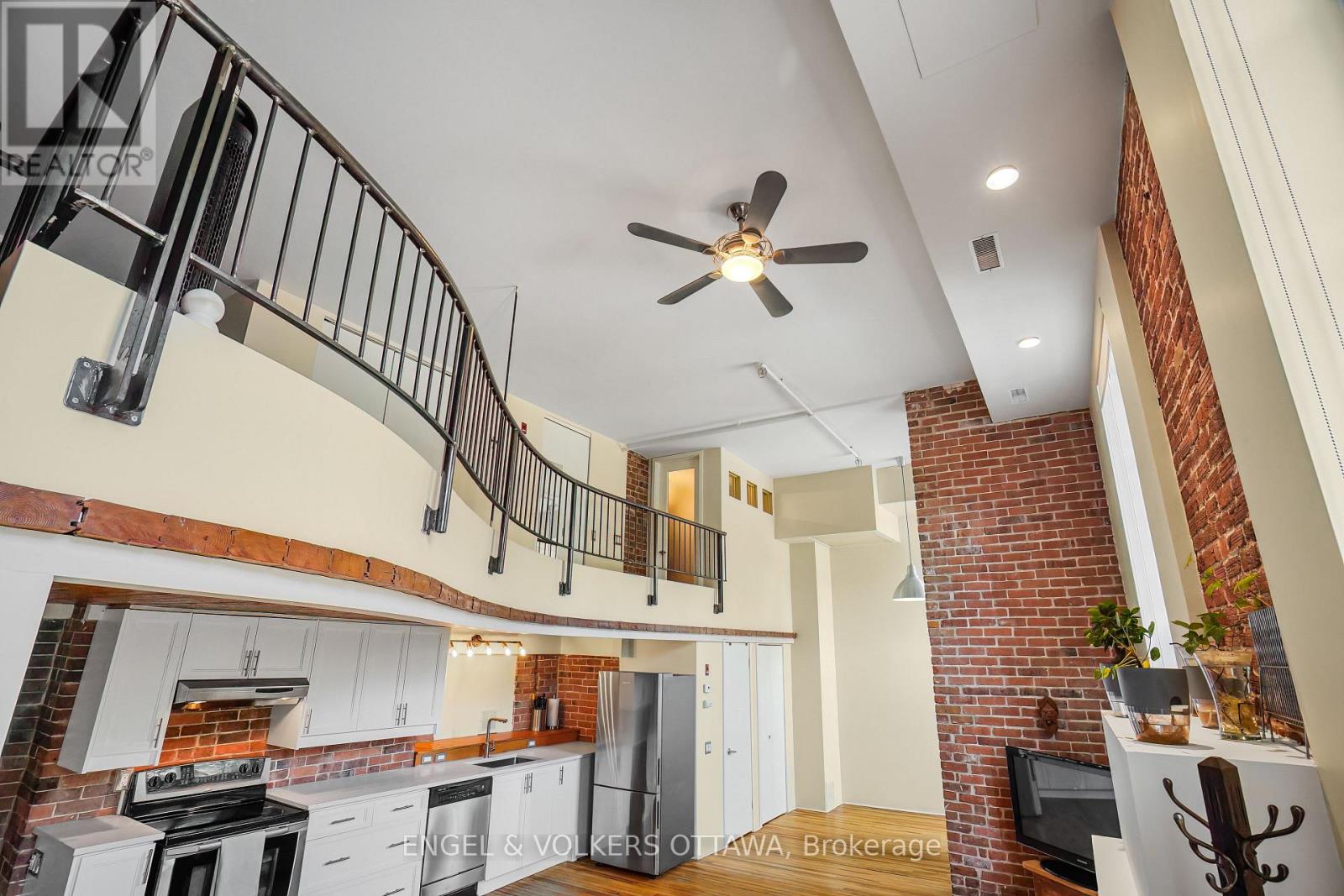 206 - 589 Rideau Street, Ottawa, Ontario  K1N 6A1 - Photo 11 - X12327429