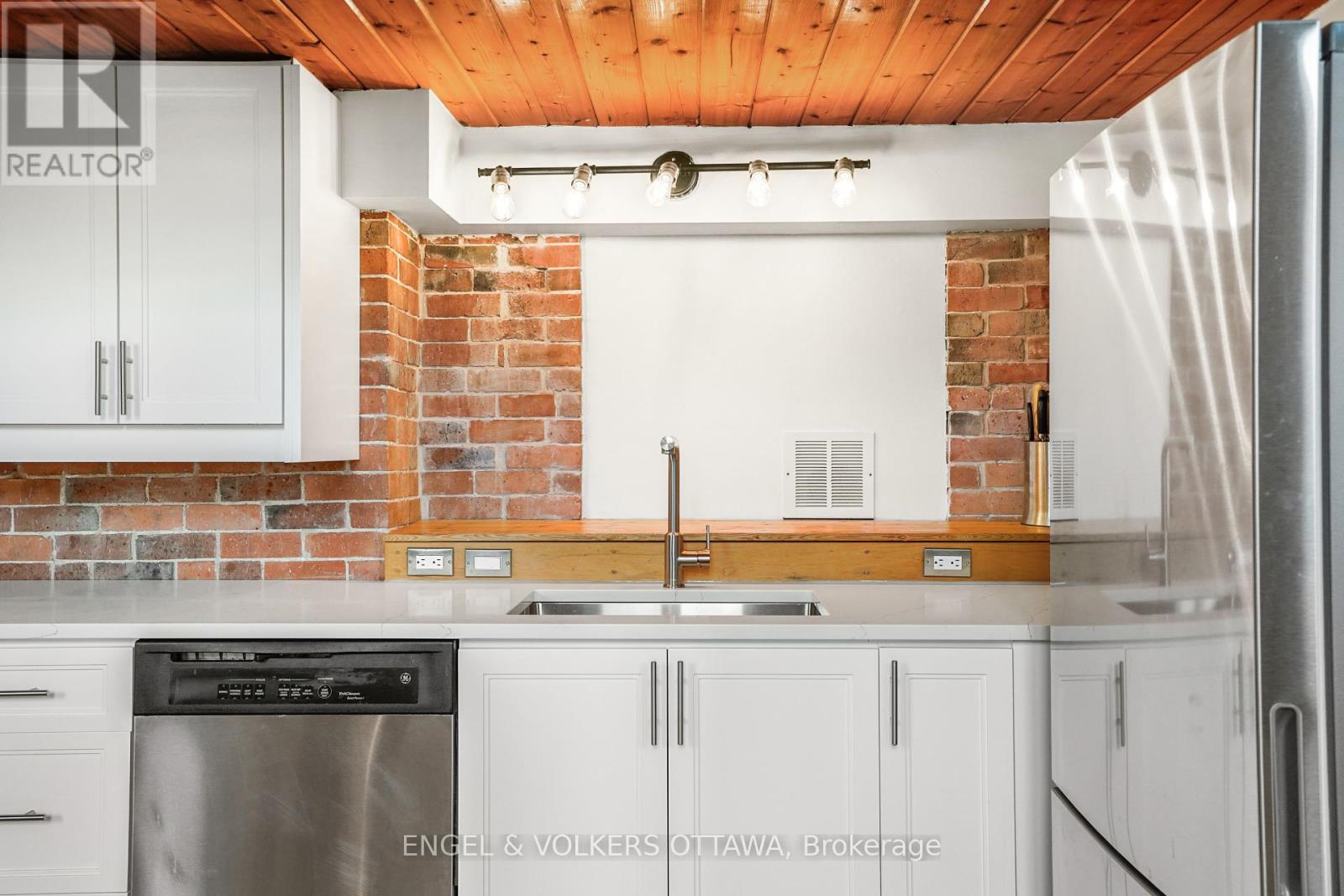 206 - 589 Rideau Street, Ottawa, Ontario  K1N 6A1 - Photo 14 - X12327429