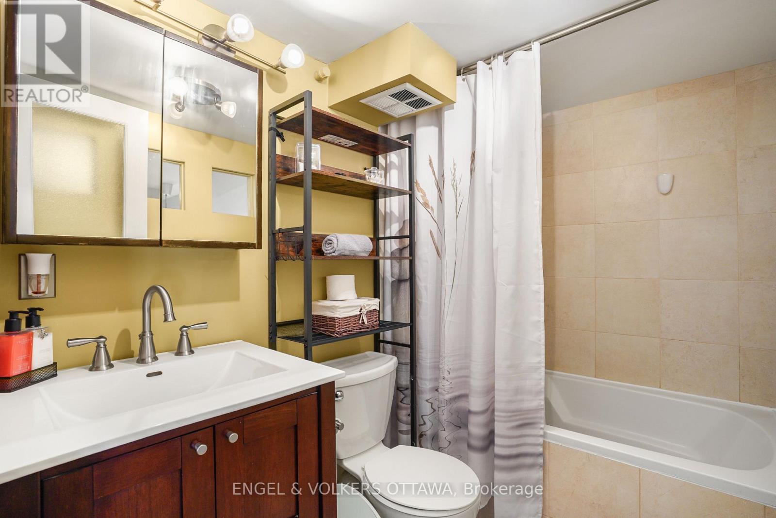206 - 589 Rideau Street, Ottawa, Ontario  K1N 6A1 - Photo 33 - X12327429