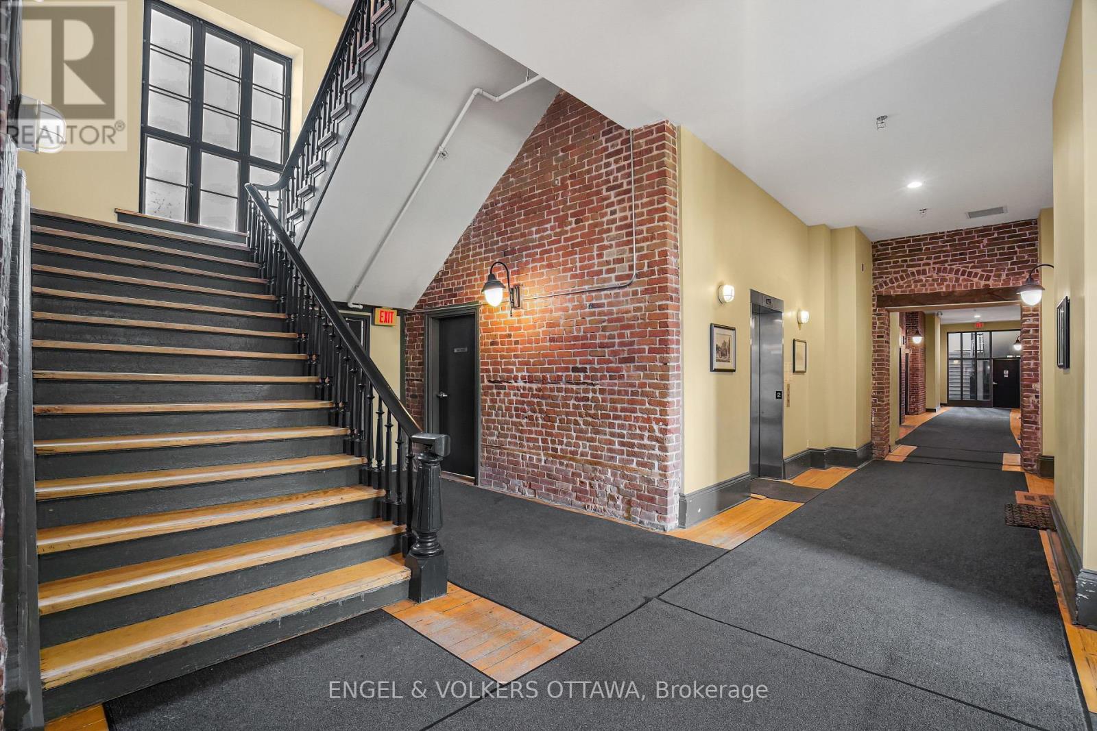 206 - 589 Rideau Street, Ottawa, Ontario  K1N 6A1 - Photo 5 - X12327429