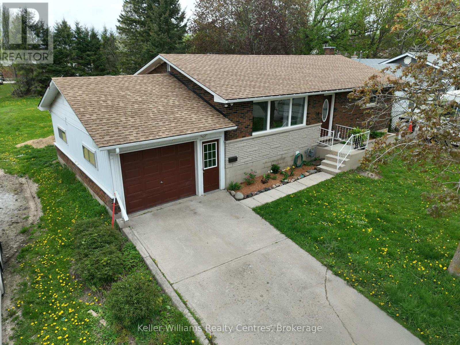 78 Elgin Avenue, Arran-Elderslie, Ontario  N0H 2N0 - Photo 3 - X12153809