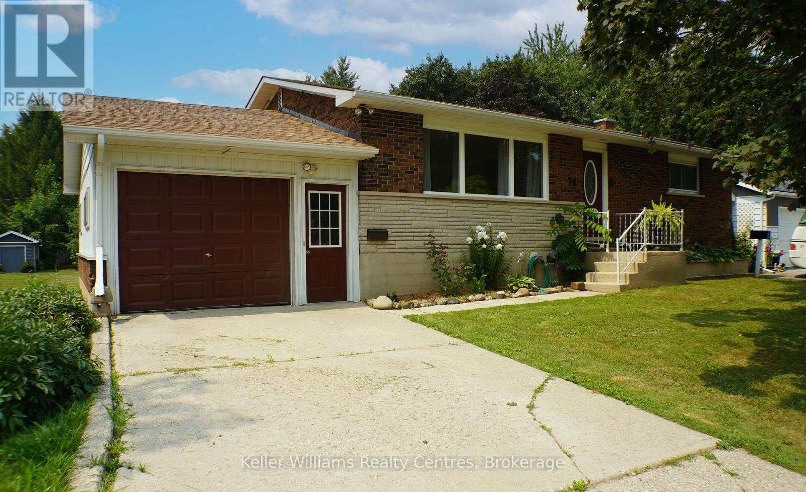 78 Elgin Avenue, Arran-Elderslie, Ontario  N0H 2N0 - Photo 2 - X12153809