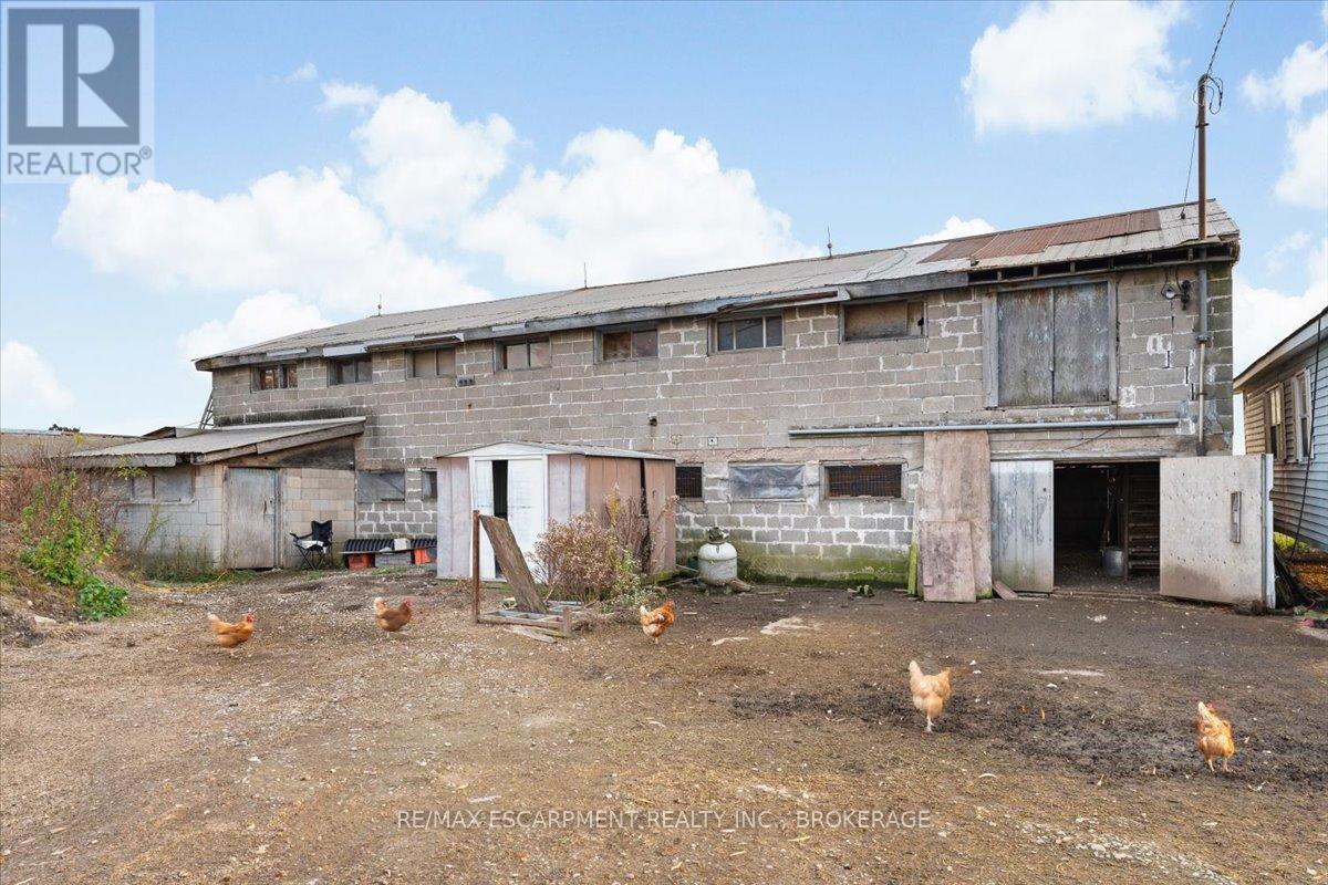 4872 Regional Road 20, West Lincoln, Ontario  L0R 1Y0 - Photo 4 - X12327405