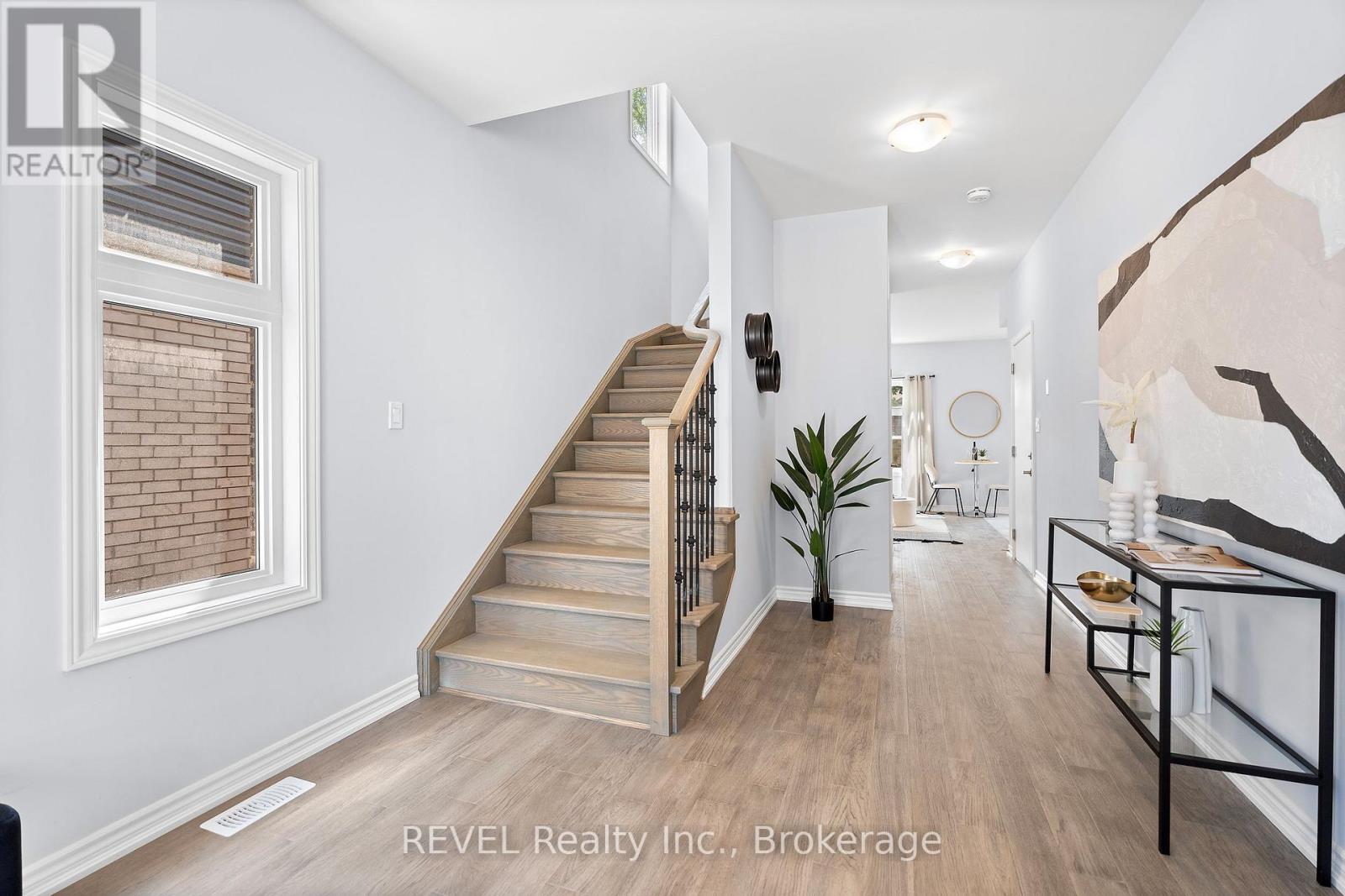 49 - 5672 Dorchester Road, Niagara Falls, Ontario  L2G 5S3 - Photo 6 - X12327514