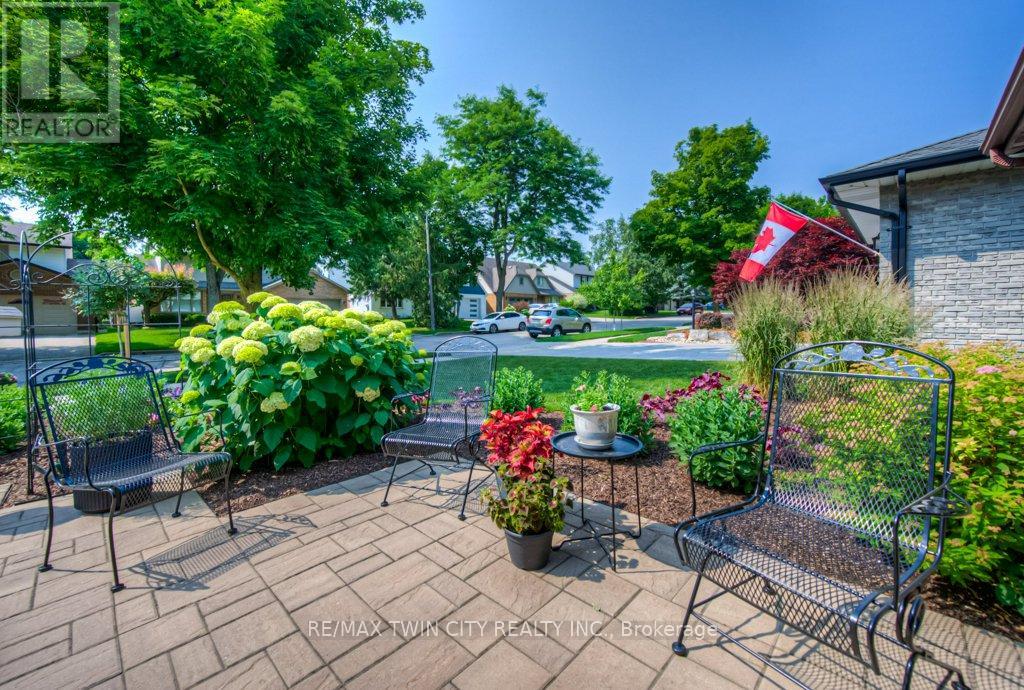 Property at 377 WESTRIDGE DRIVE image 1