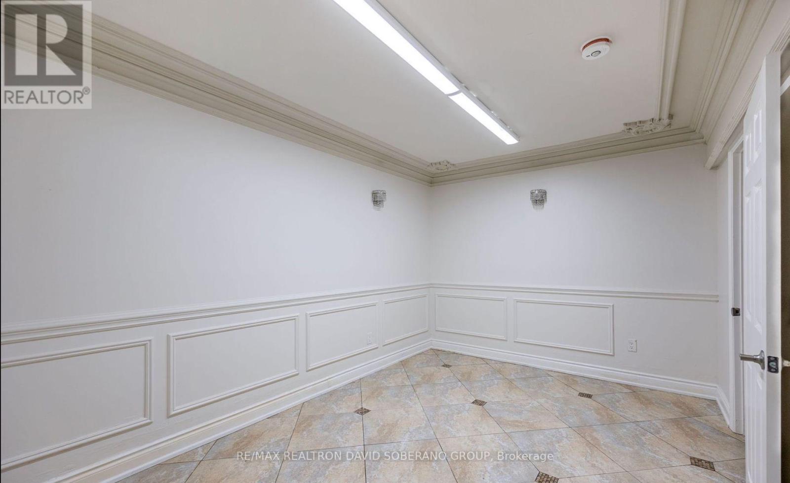 10 Bainbridge Avenue, Toronto, Ontario  M3H 2J7 - Photo 28 - C12325264