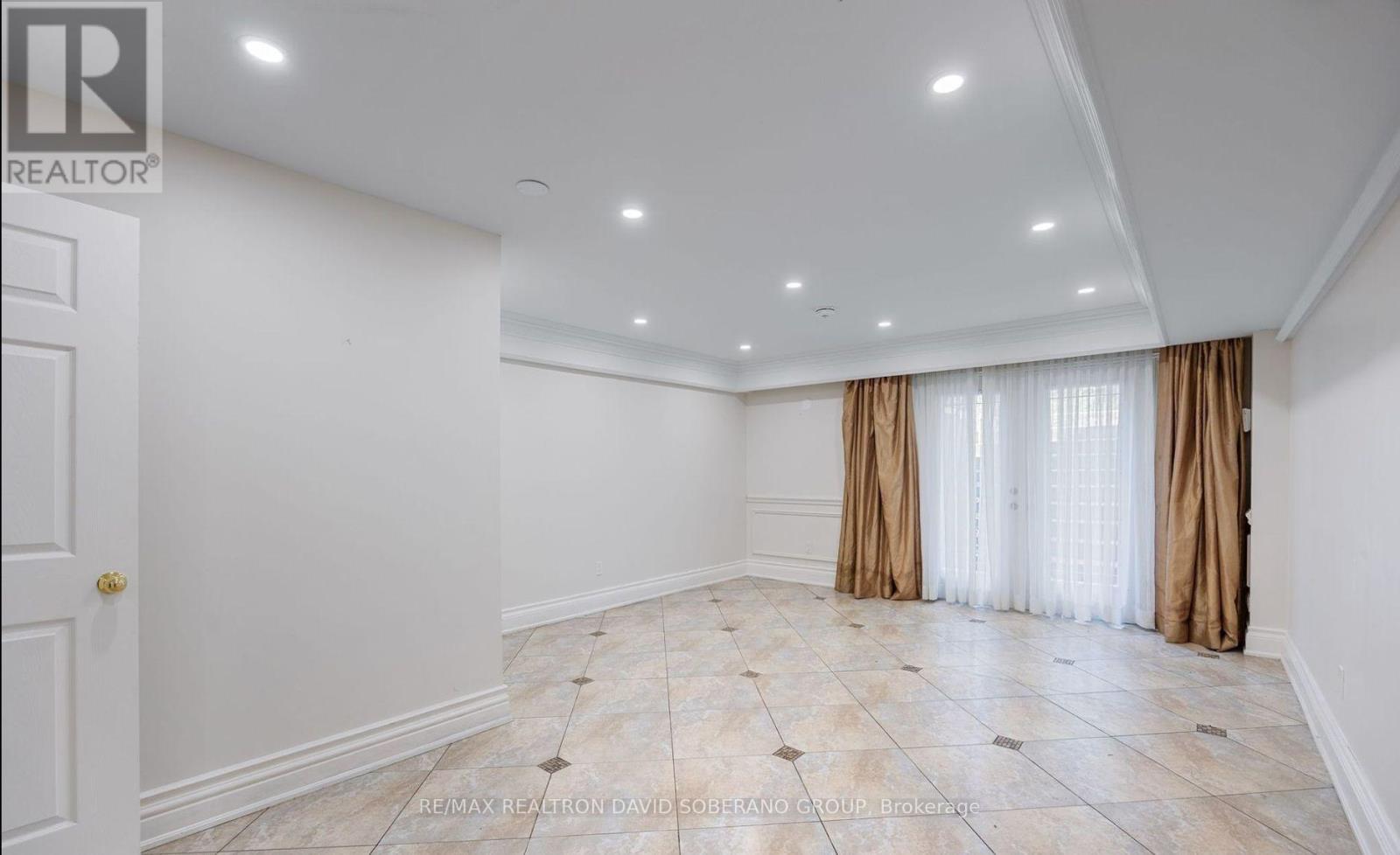 10 Bainbridge Avenue, Toronto, Ontario  M3H 2J7 - Photo 29 - C12325264