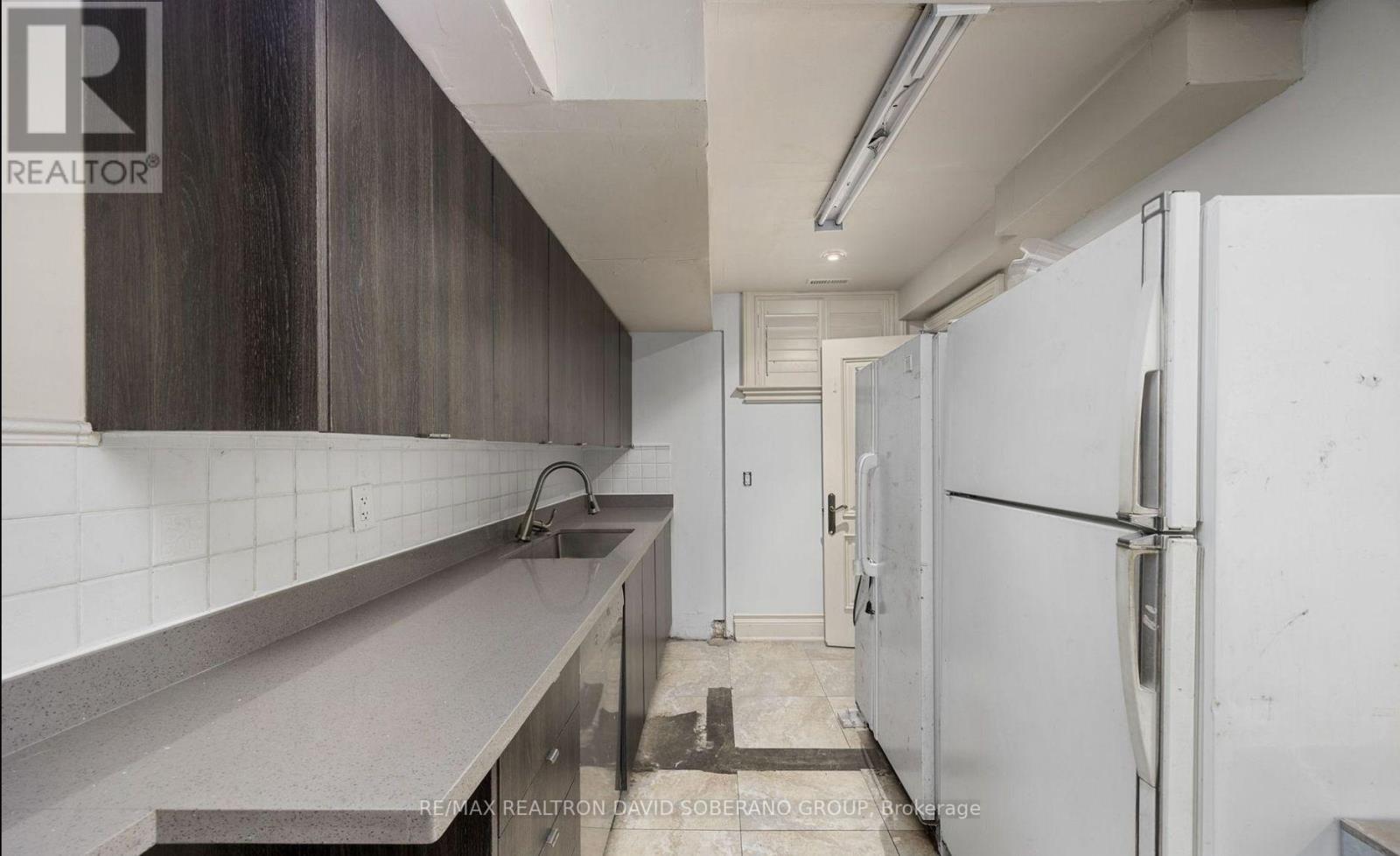 10 Bainbridge Avenue, Toronto, Ontario  M3H 2J7 - Photo 34 - C12325264