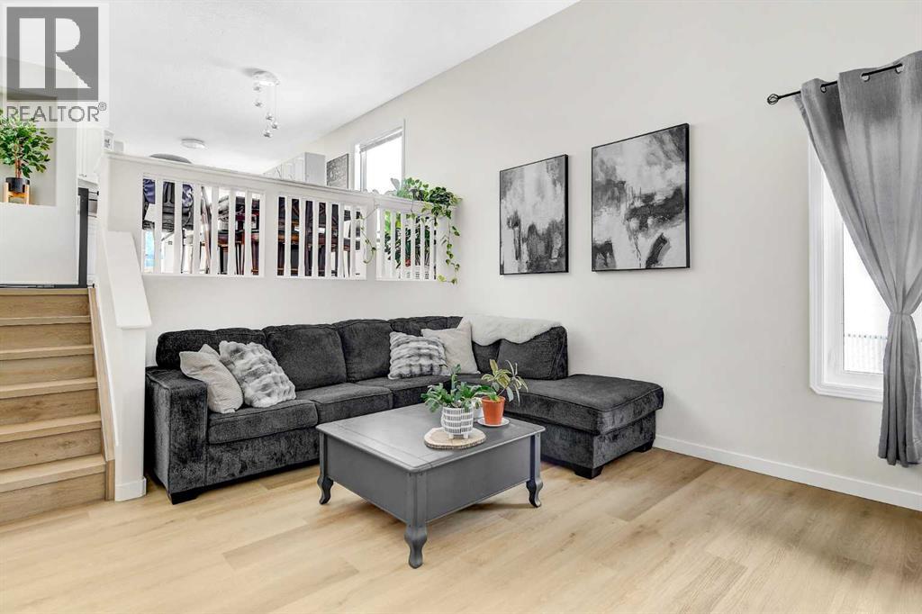 Property at 9205 115 Avenue image 3