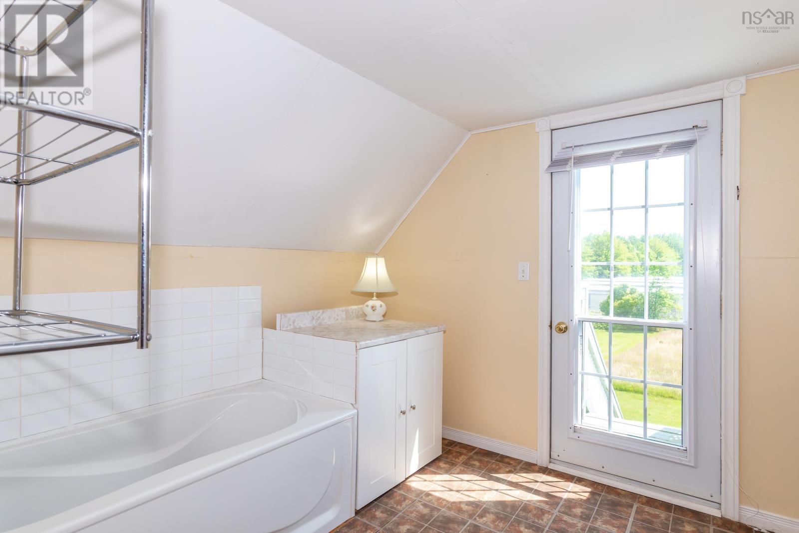 102 Lawrencetown Lane, Lawrencetown, Nova Scotia  B0S 1M0 - Photo 32 - 202515730