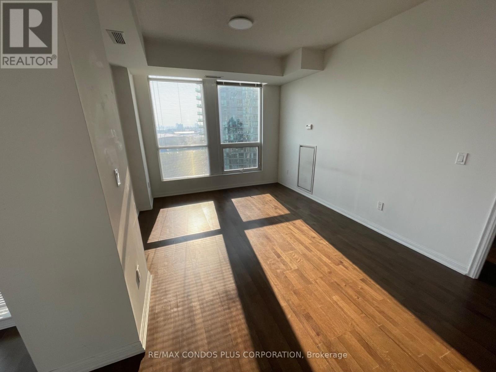 1714 - 628 Fleet Street, Toronto, Ontario  M5V 1A9 - Photo 8 - C12327347