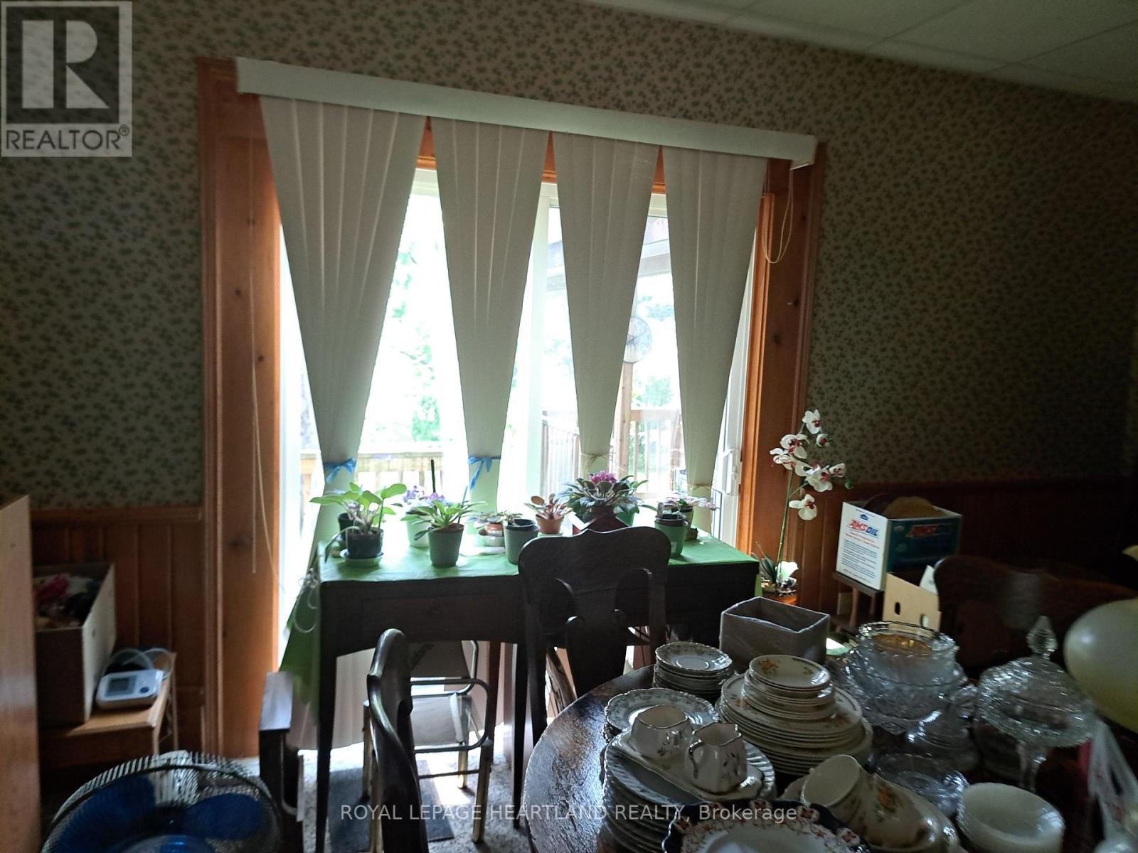 22 Whitehead Street, Central Huron, Ontario  N0M 1L0 - Photo 11 - X12327523