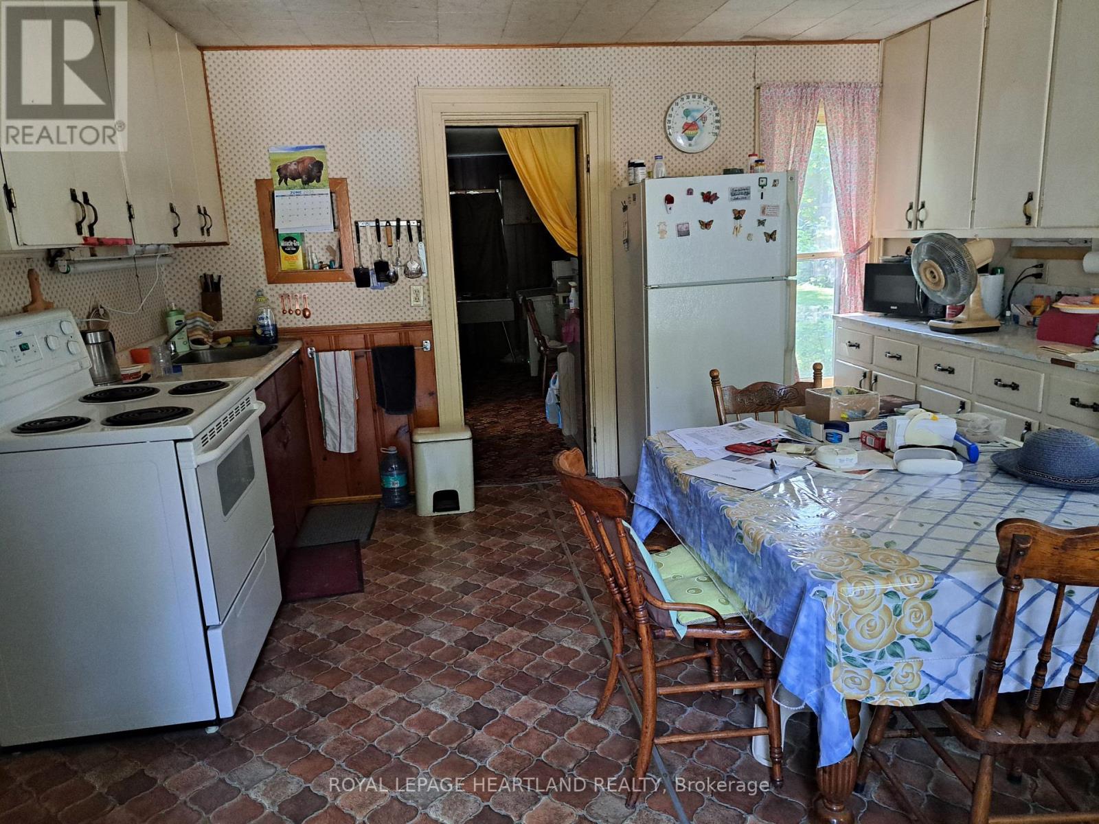 22 Whitehead Street, Central Huron, Ontario  N0M 1L0 - Photo 14 - X12327523
