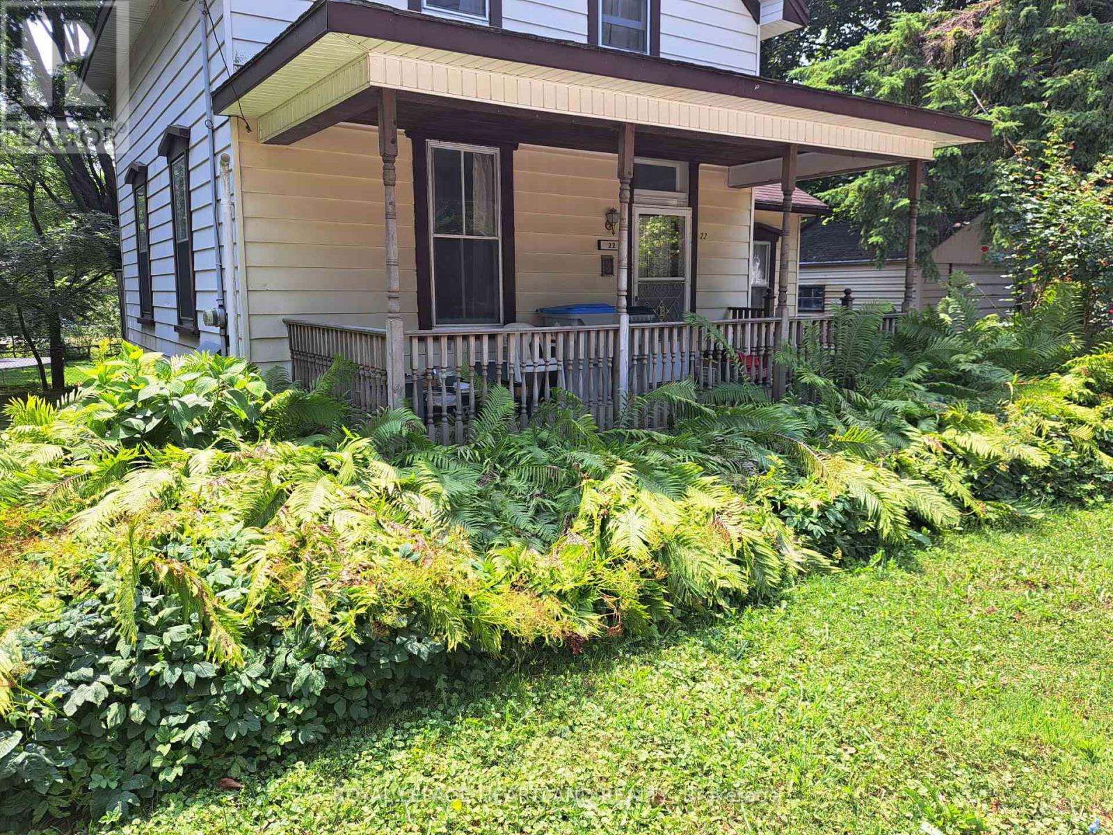 22 Whitehead Street, Central Huron, Ontario  N0M 1L0 - Photo 4 - X12327523
