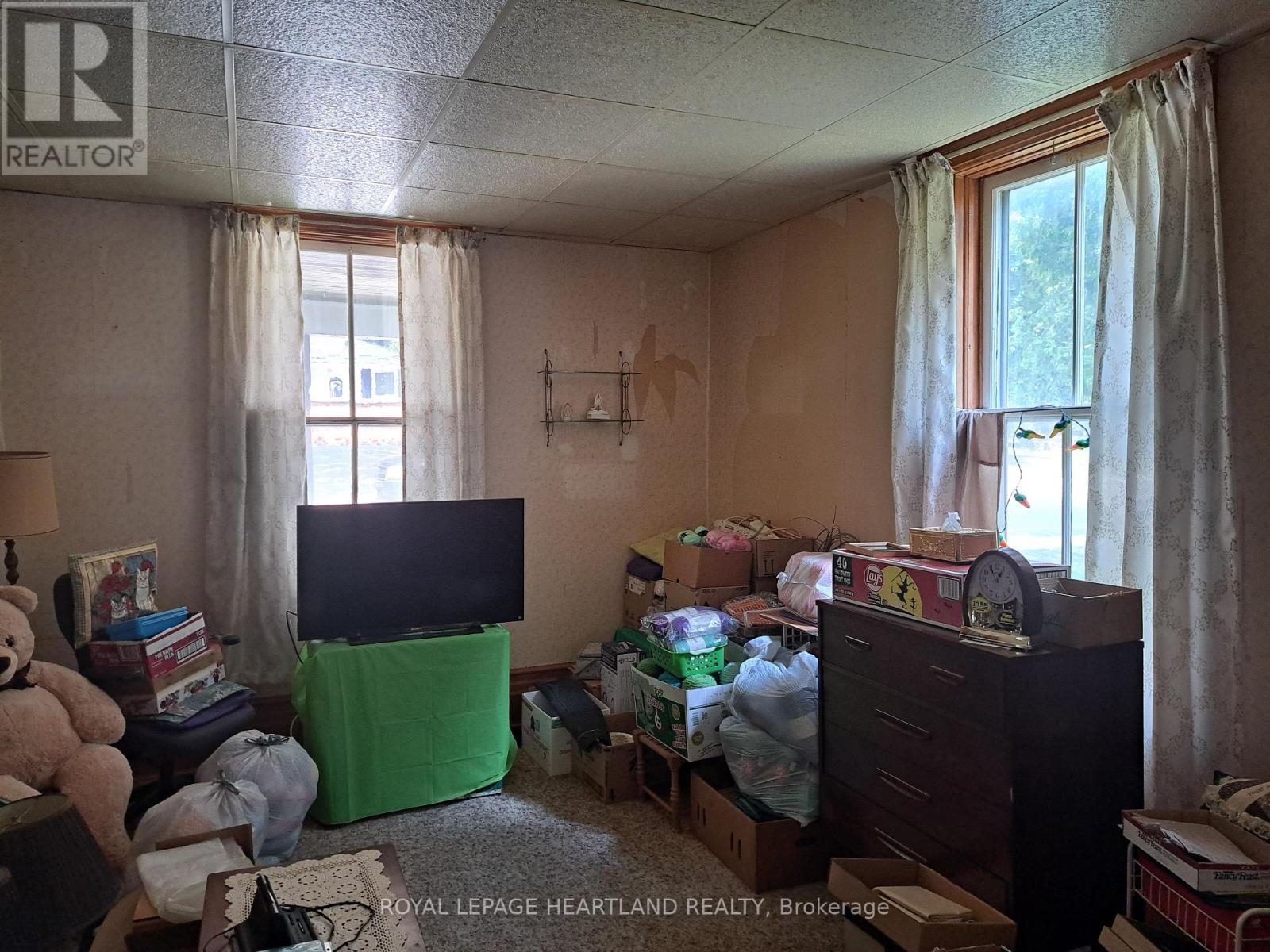 22 Whitehead Street, Central Huron, Ontario  N0M 1L0 - Photo 5 - X12327523