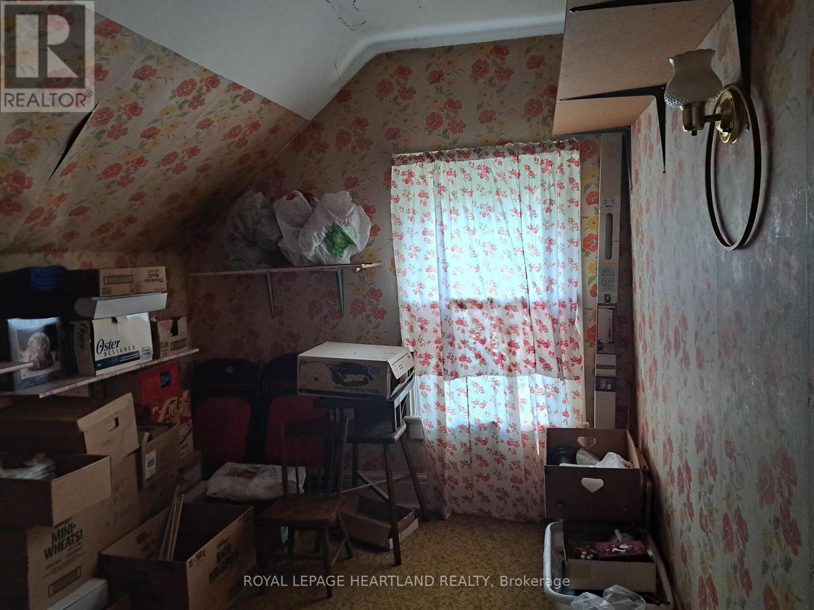 22 Whitehead Street, Central Huron, Ontario  N0M 1L0 - Photo 7 - X12327523