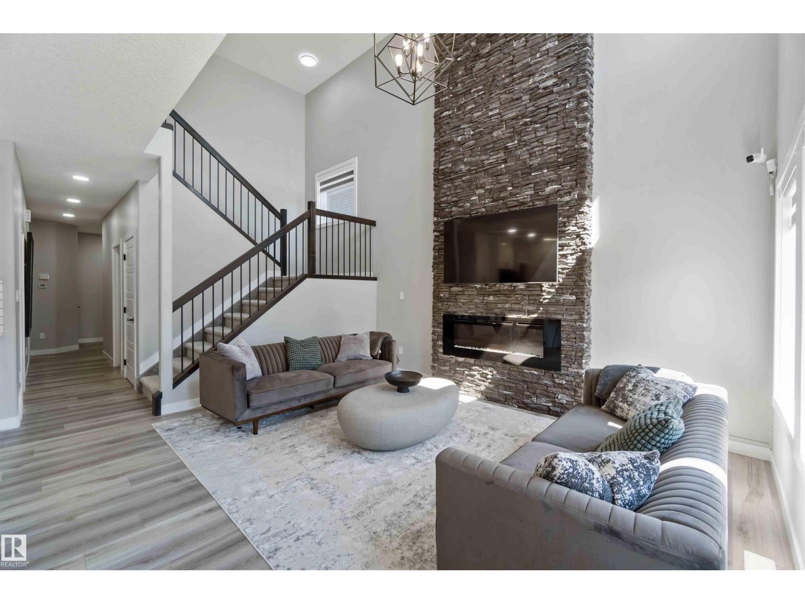 1705 Enright Li Nw, Edmonton, Alberta  T6M 0Z2 - Photo 2 - E4451389