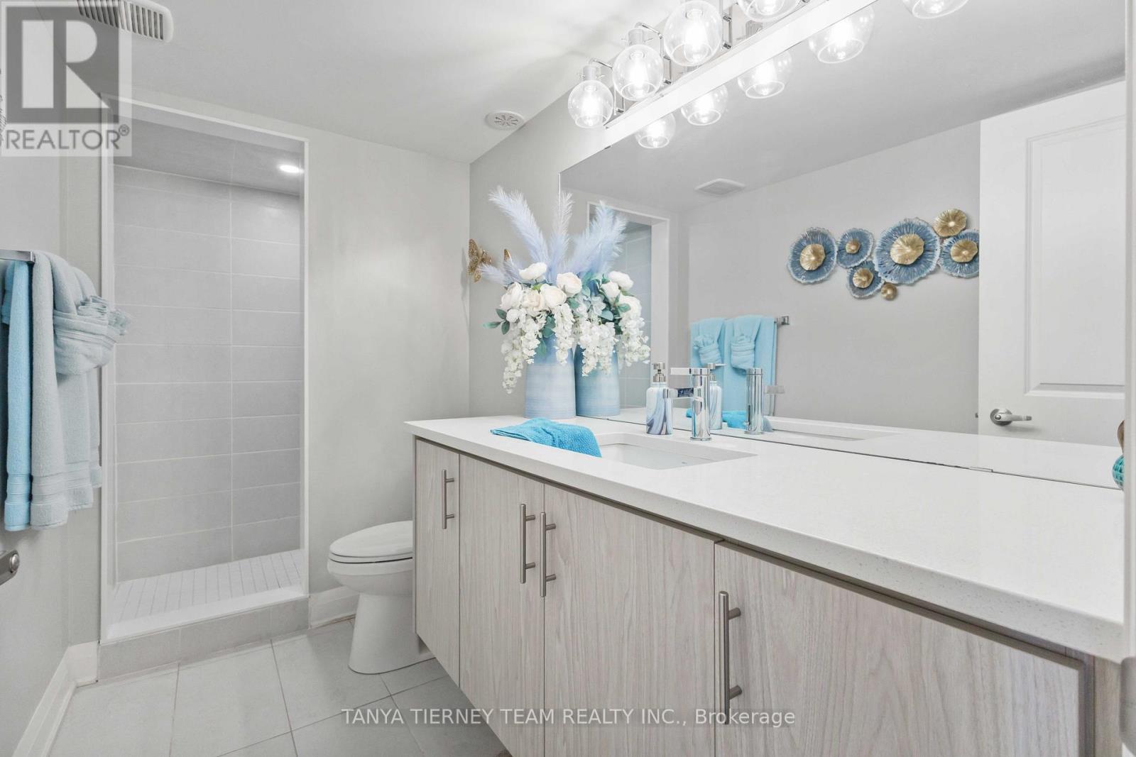 605 Port Darlington Road, Clarington, Ontario  L1C 7G1 - Photo 13 - E12327397