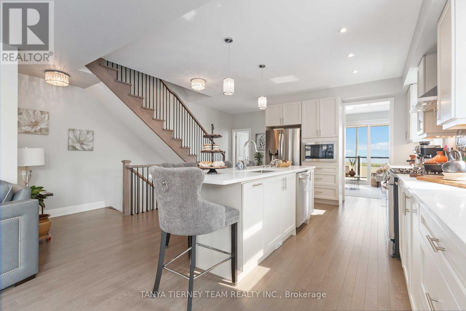 605 Port Darlington Road, Clarington, Ontario  L1C 7G1 - Photo 15 - E12327397