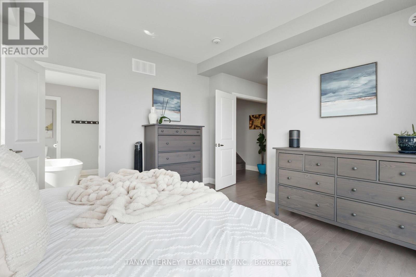 605 Port Darlington Road, Clarington, Ontario  L1C 7G1 - Photo 40 - E12327397