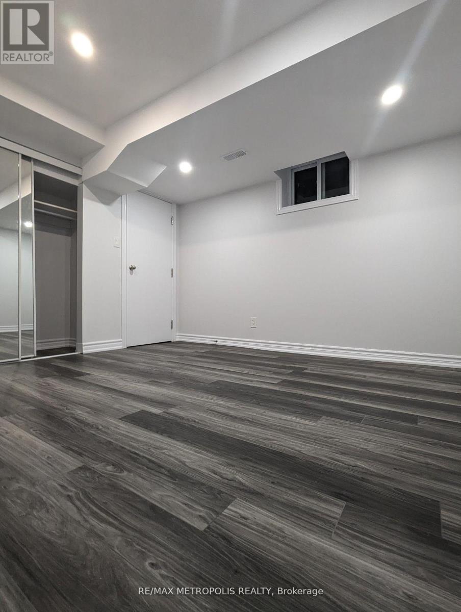 Bsmt - 20 Blackbird Gate, Toronto, Ontario  M1B 6B1 - Photo 10 - E12327412