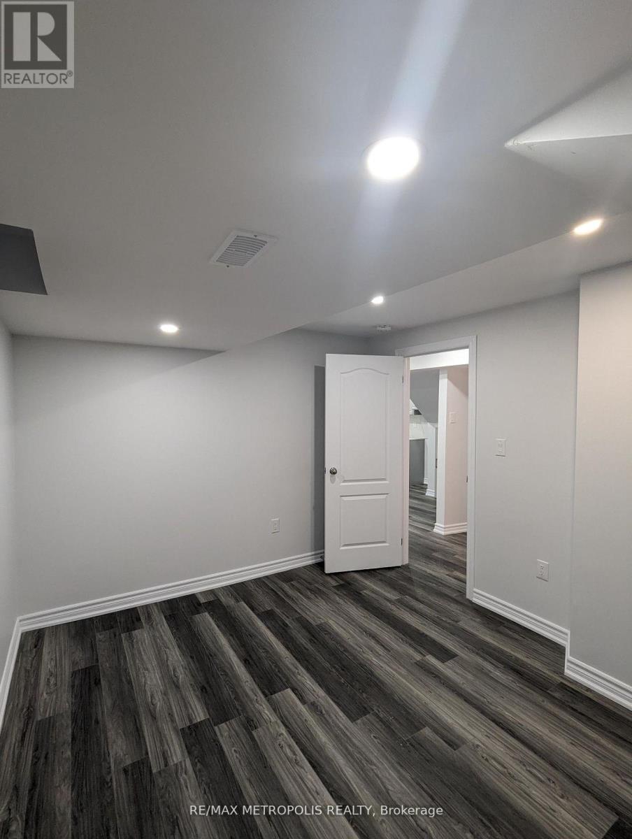 Bsmt - 20 Blackbird Gate, Toronto, Ontario  M1B 6B1 - Photo 11 - E12327412