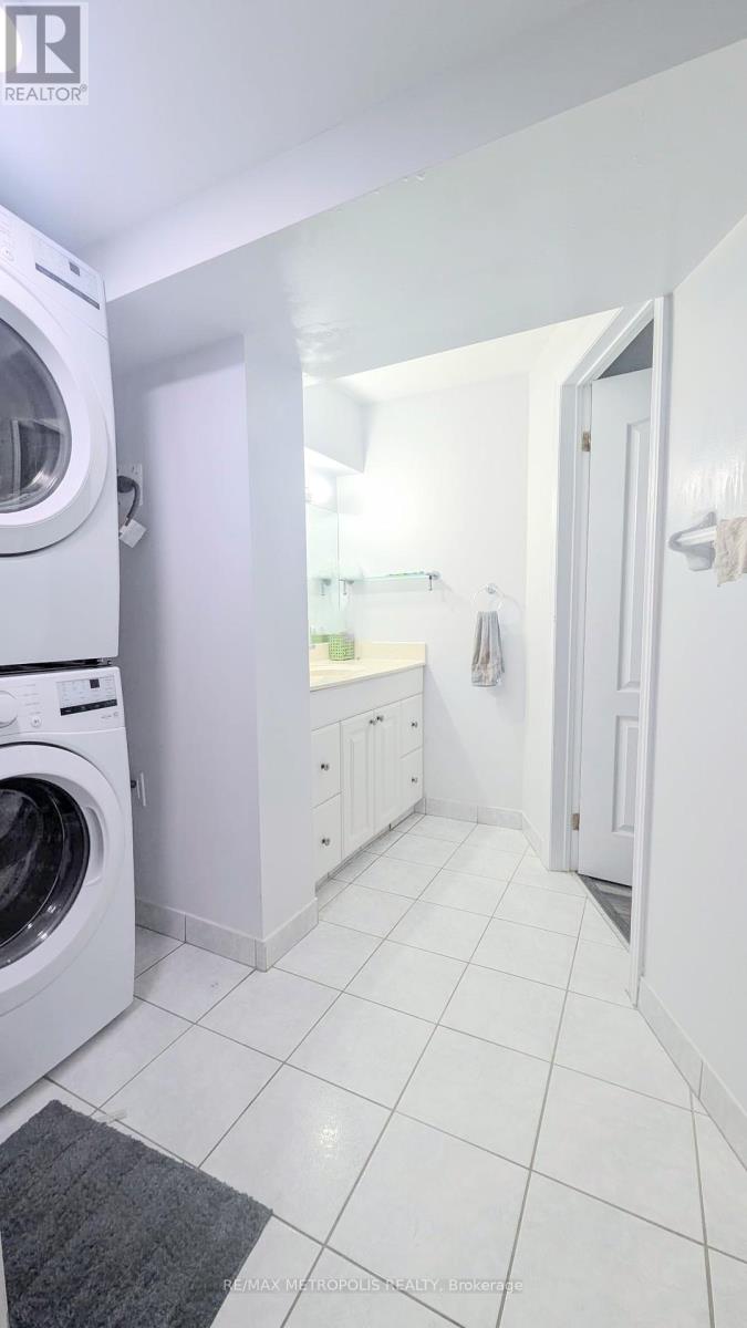 Bsmt - 20 Blackbird Gate, Toronto, Ontario  M1B 6B1 - Photo 13 - E12327412