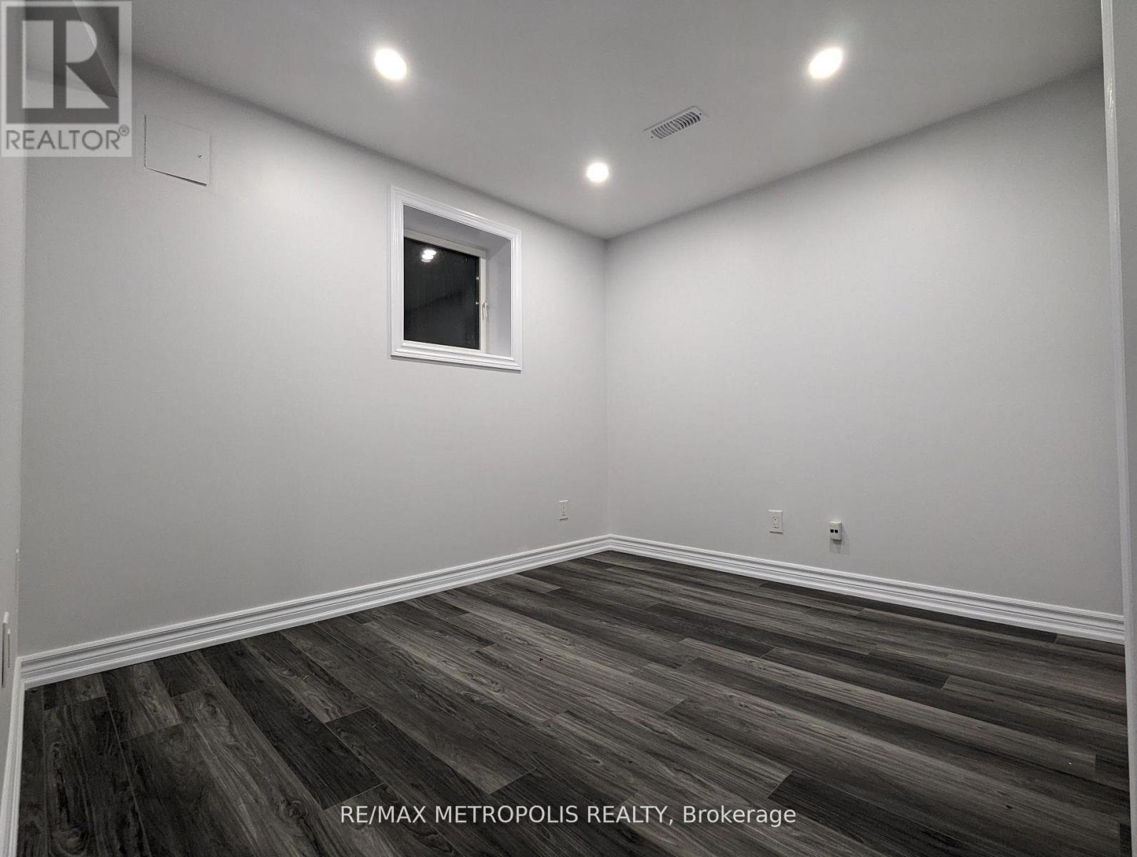 Bsmt - 20 Blackbird Gate, Toronto, Ontario  M1B 6B1 - Photo 6 - E12327412