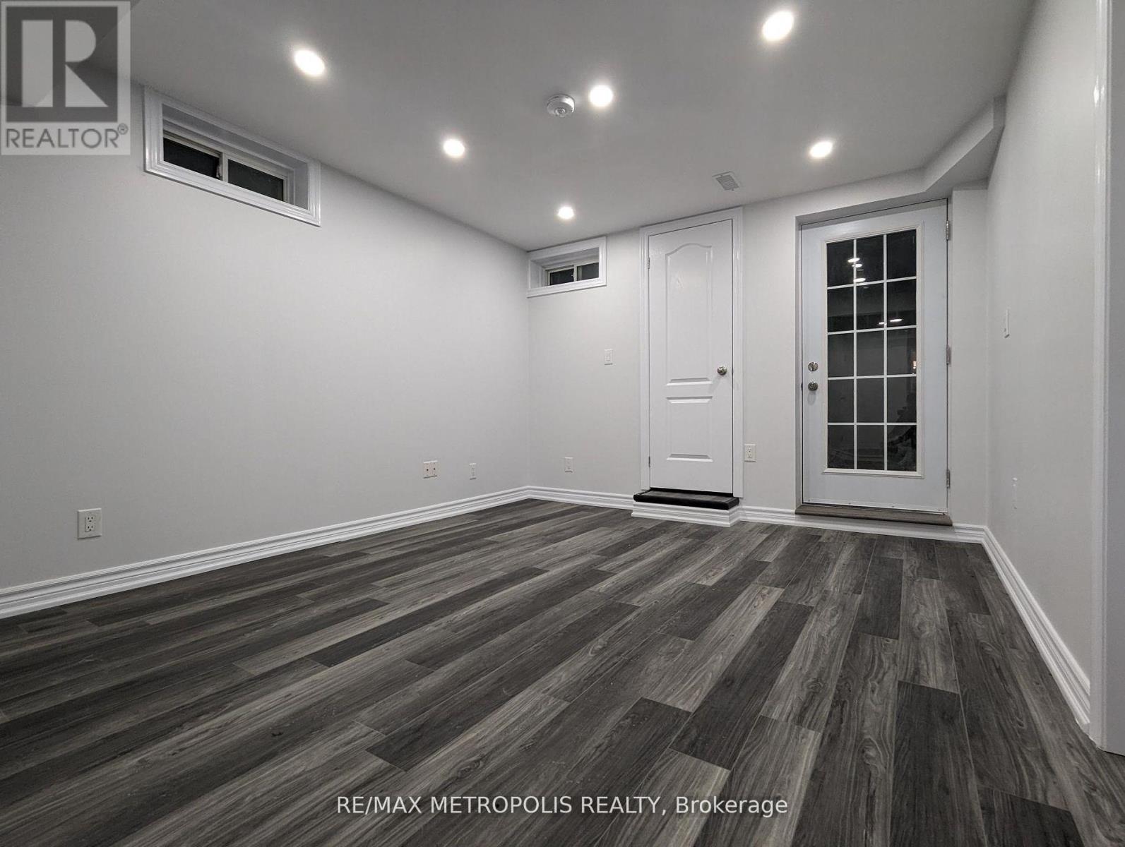 Bsmt - 20 Blackbird Gate, Toronto, Ontario  M1B 6B1 - Photo 7 - E12327412