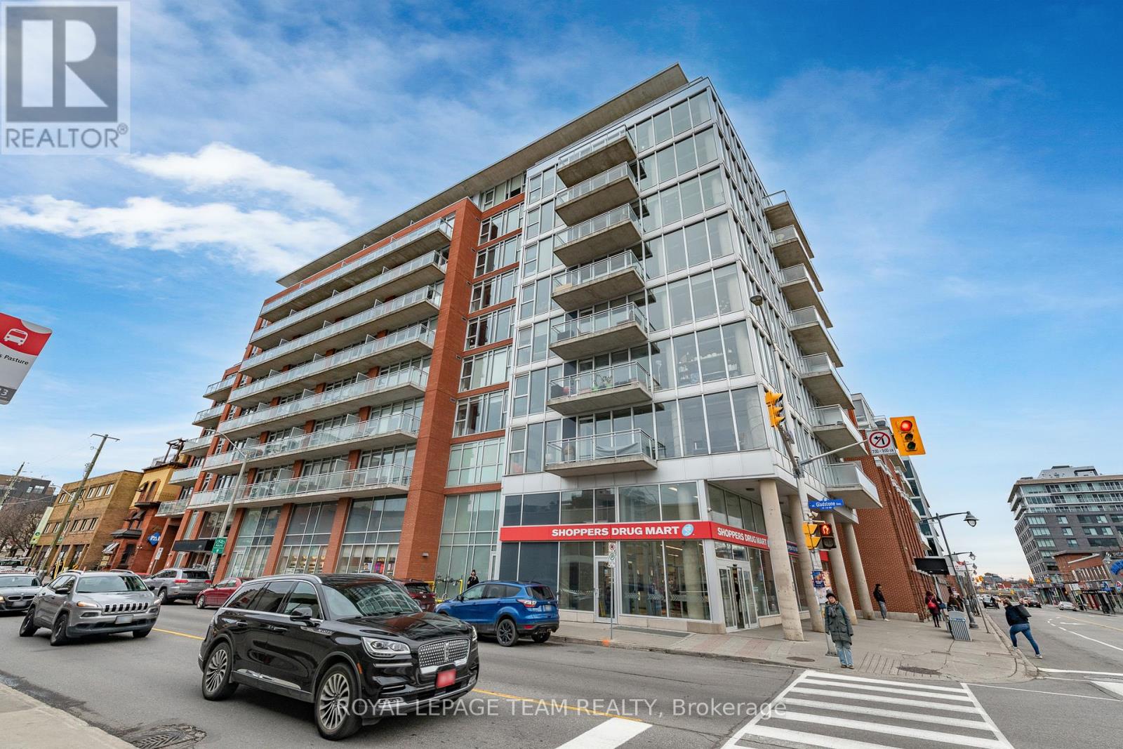 813 - 354 GLADSTONE AVENUE, Ottawa, Ontario