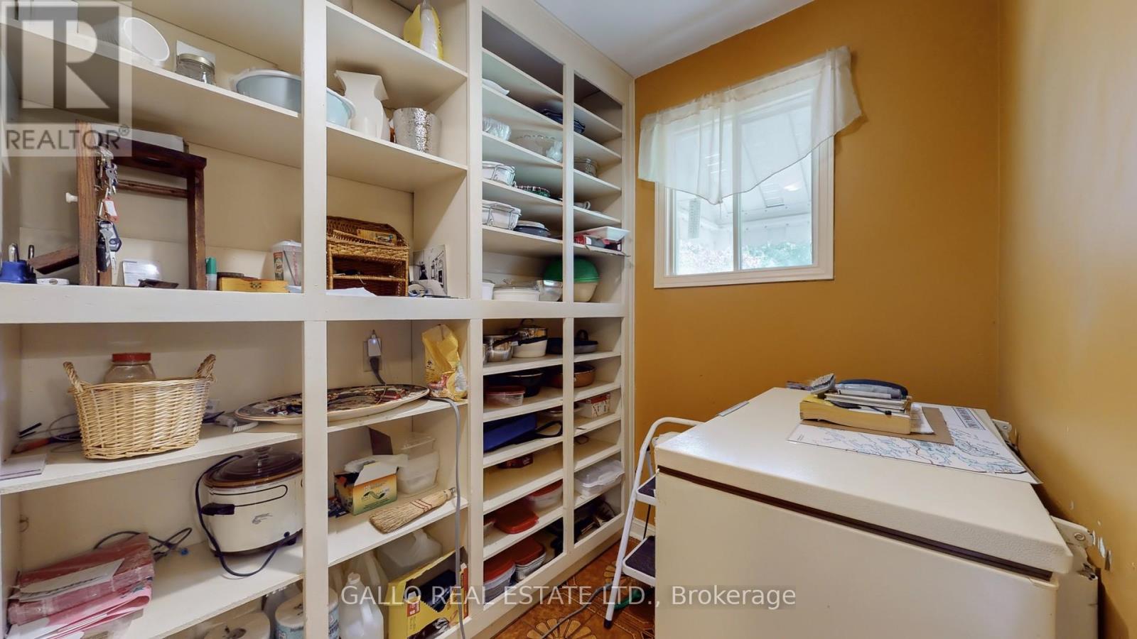 5 Thornbay Drive, Whitchurch-Stouffville, Ontario  L4A 7X3 - Photo 14 - N12327363