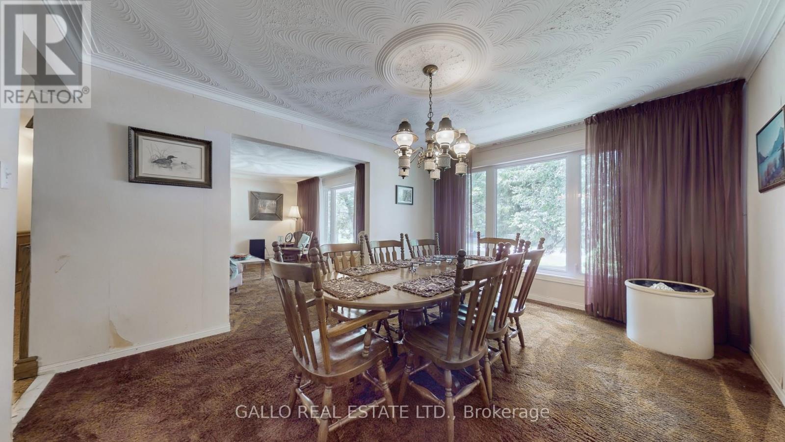 5 Thornbay Drive, Whitchurch-Stouffville, Ontario  L4A 7X3 - Photo 6 - N12327363