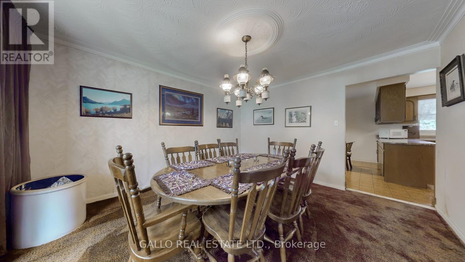 5 Thornbay Drive, Whitchurch-Stouffville, Ontario  L4A 7X3 - Photo 7 - N12327363