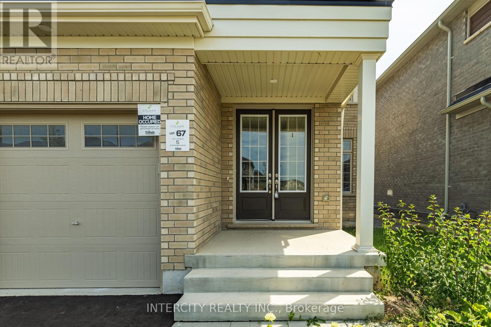 Property at 5 HUMMINGBIRD GROVE image 2