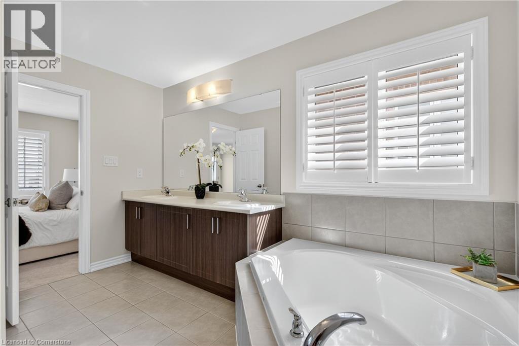 279 Voyager Pass, Binbrook, Ontario  L0R 1C0 - Photo 20 - 40757680