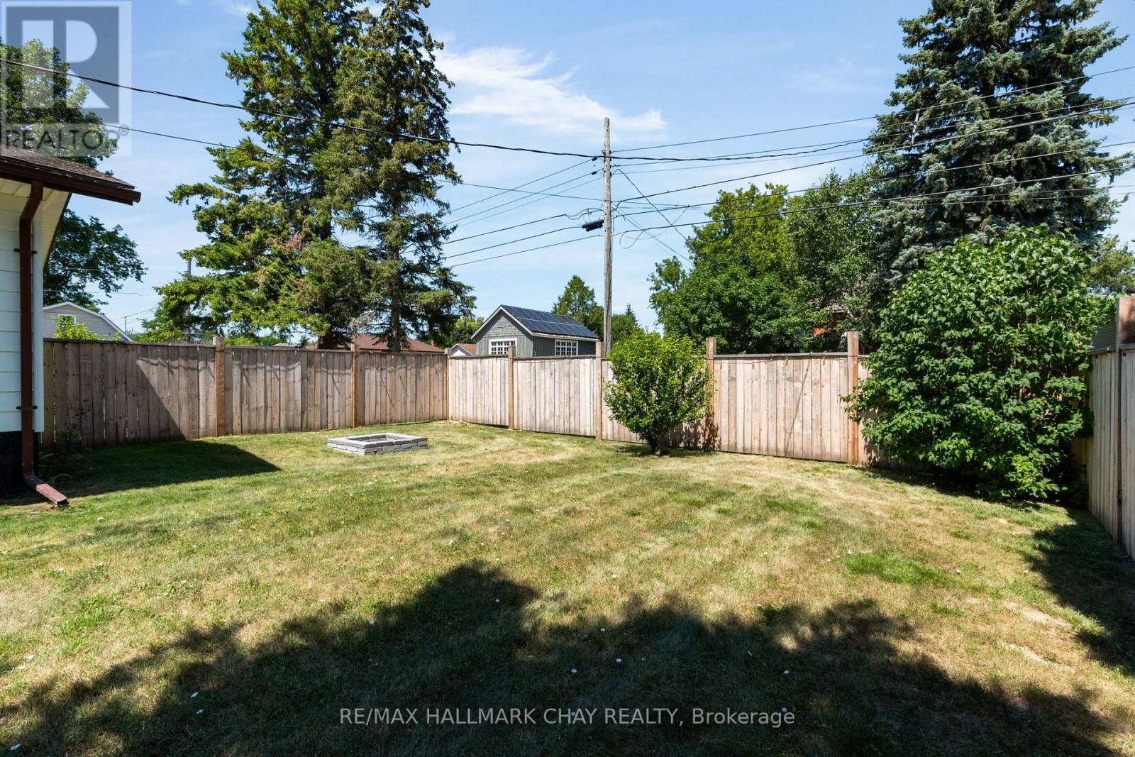 203 Sutherland Street N, Clearview, Ontario  L0M 1S0 - Photo 21 - S12327382