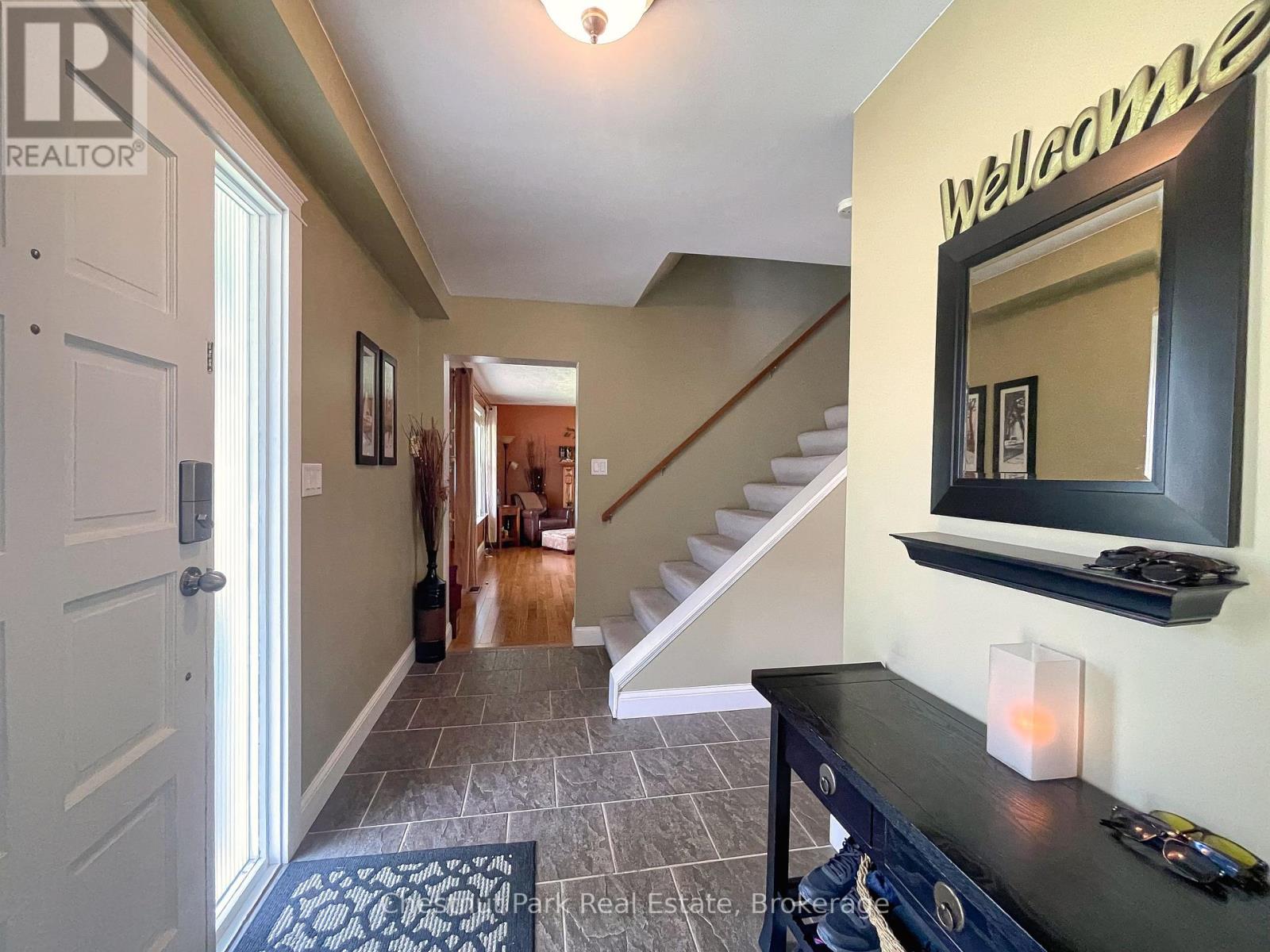 319 Gould Street, South Bruce Peninsula, Ontario  N0H 2T0 - Photo 3 - X12327574
