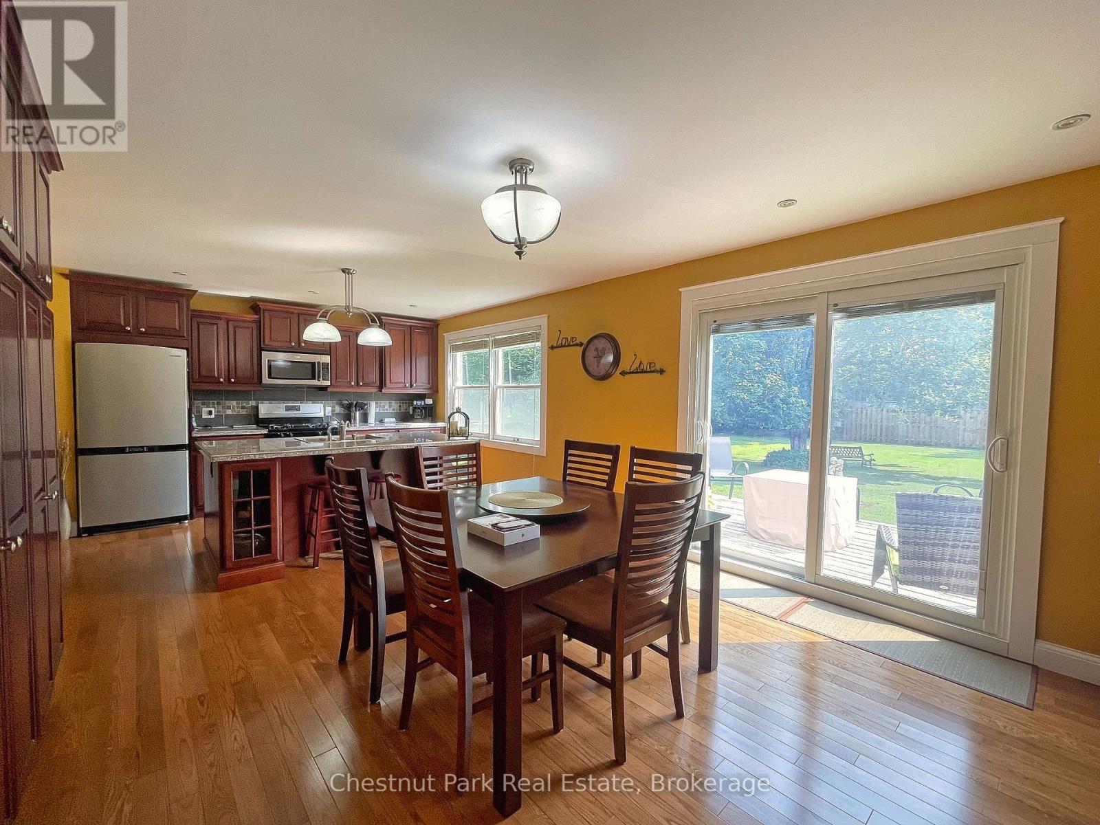319 Gould Street, South Bruce Peninsula, Ontario  N0H 2T0 - Photo 6 - X12327574