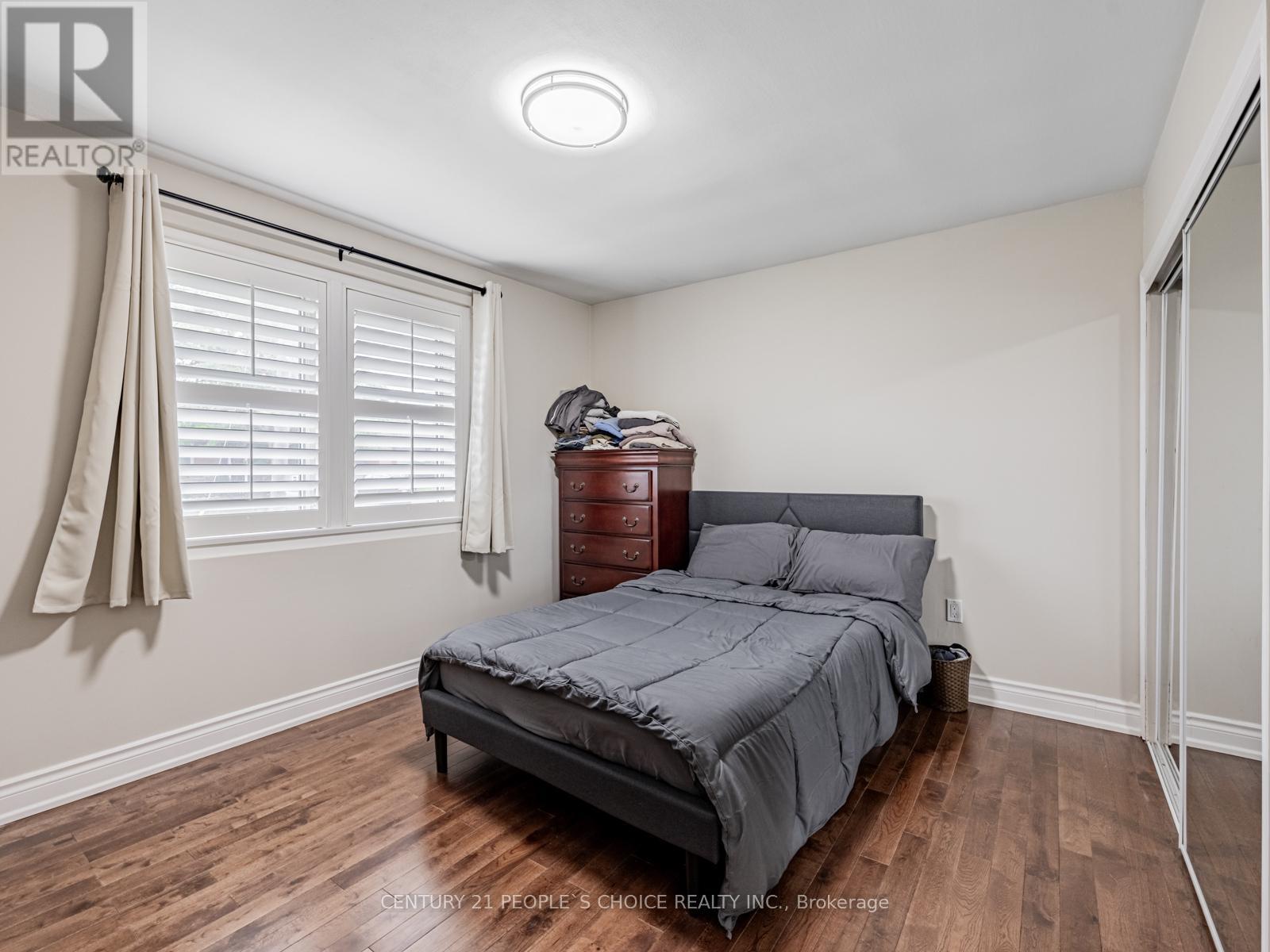 43 Shendale Drive, Toronto, Ontario  M9W 2B4 - Photo 13 - W12327383