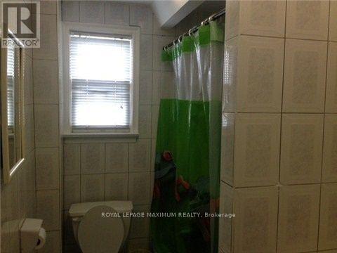 3832 Steels Avenue, Brampton, Ontario  L4T 4L7 - Photo 2 - W12327507