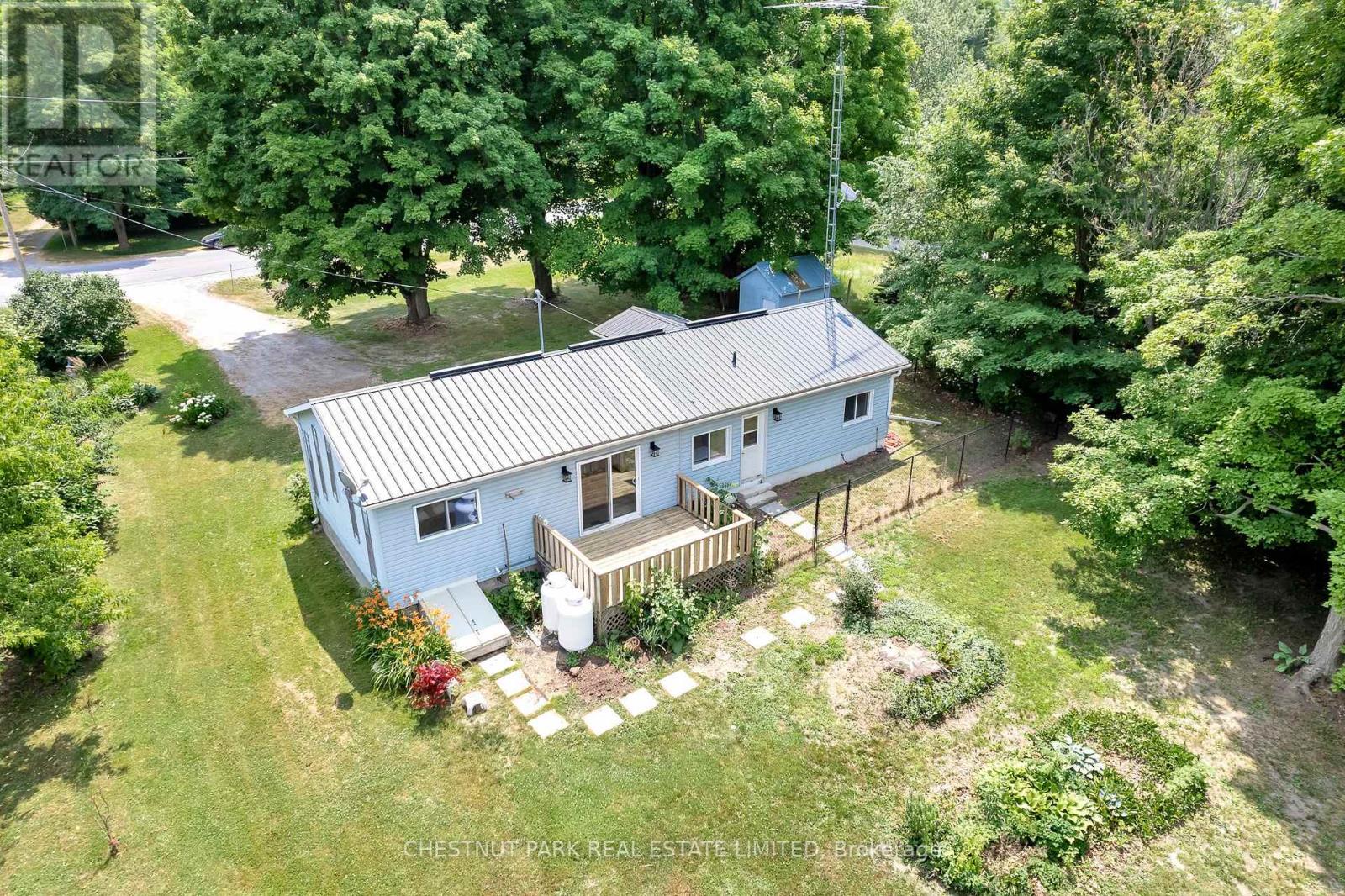 976 COUNTY RD 13, Prince Edward County, Ontario