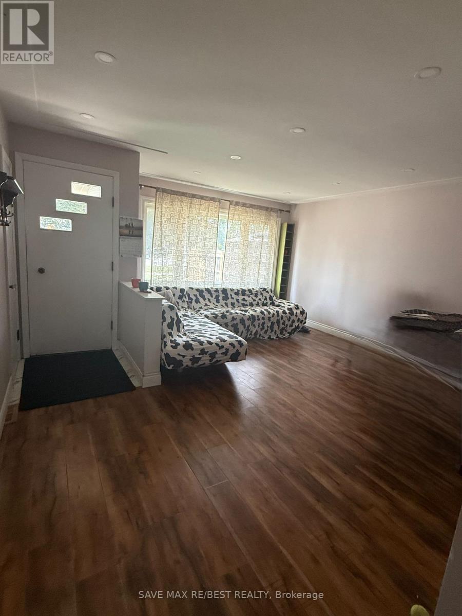 120 Weber Street S, Waterloo, Ontario  N2J 2A7 - Photo 3 - X12327392