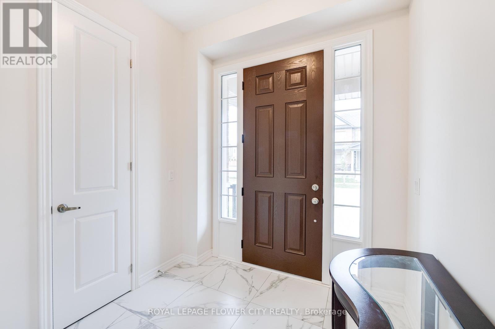 Property at 588 BECKVIEW CRESCENT image 5