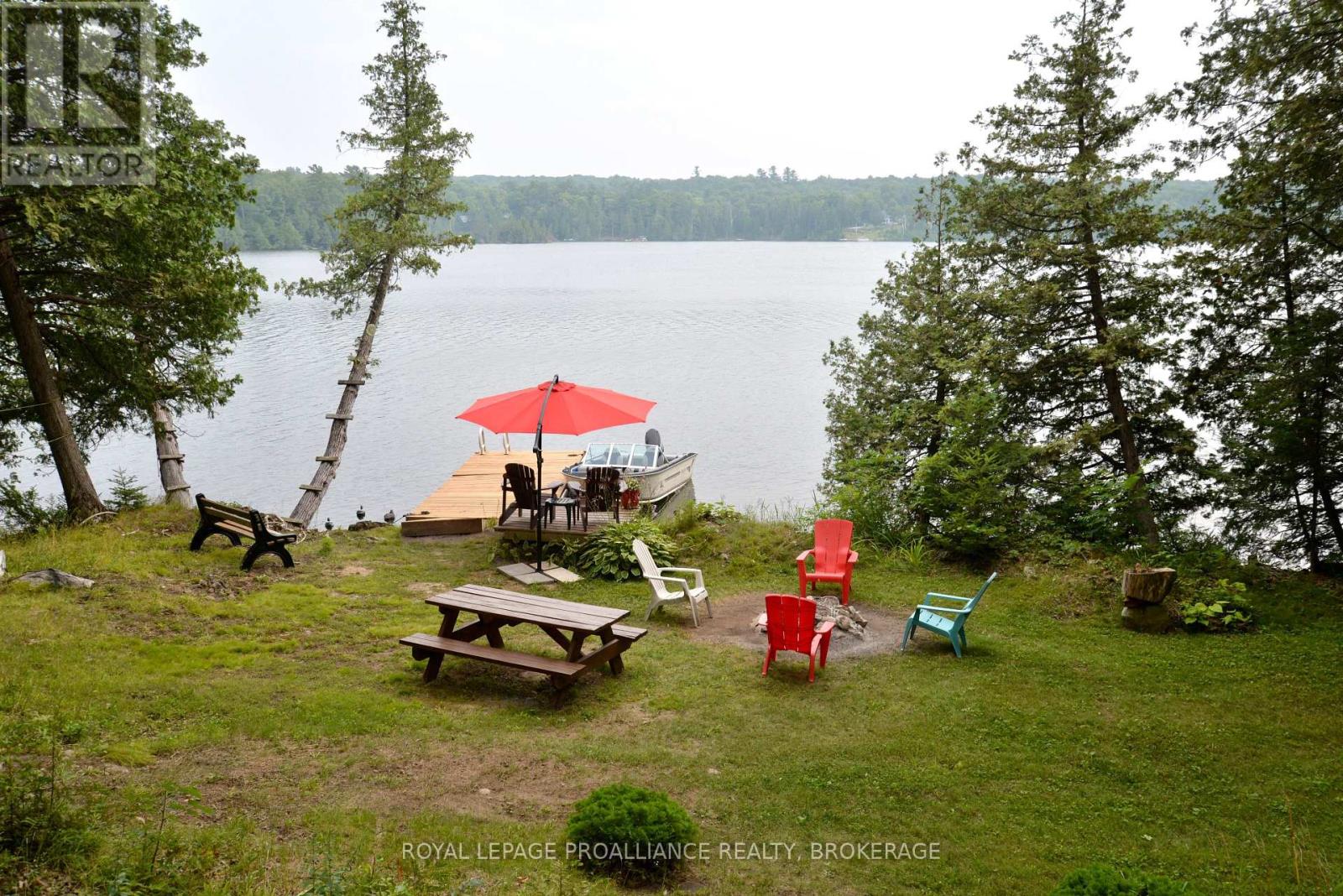 1099 Almost Lane, Frontenac (Frontenac North), Ontario  K0H 1C0 - Photo 41 - X12326575