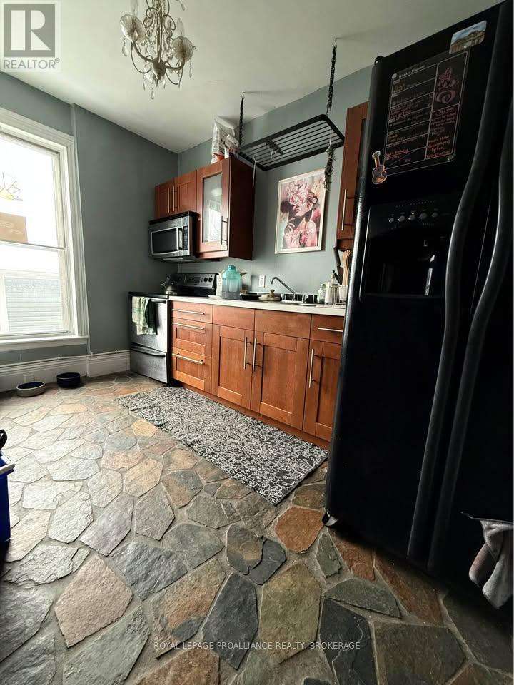 145 Main Street, Gananoque, Ontario  K7G 2M1 - Photo 12 - X12327667