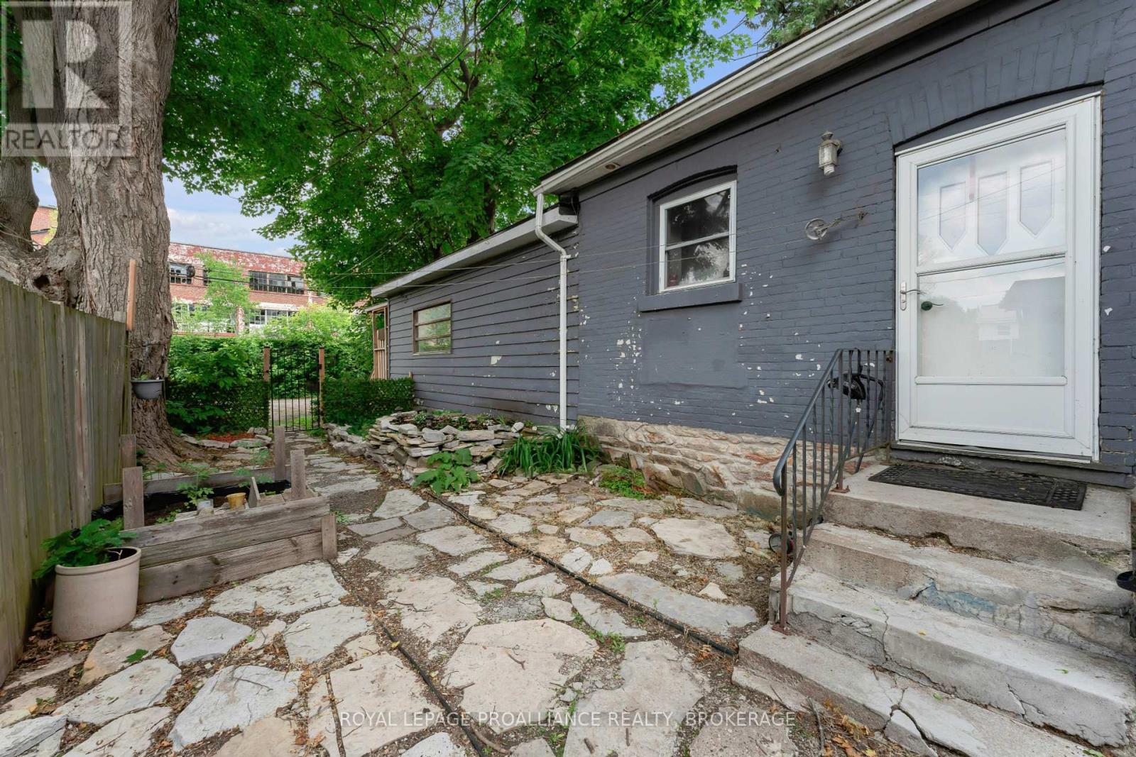 145 Main Street, Gananoque, Ontario  K7G 2M1 - Photo 29 - X12327667